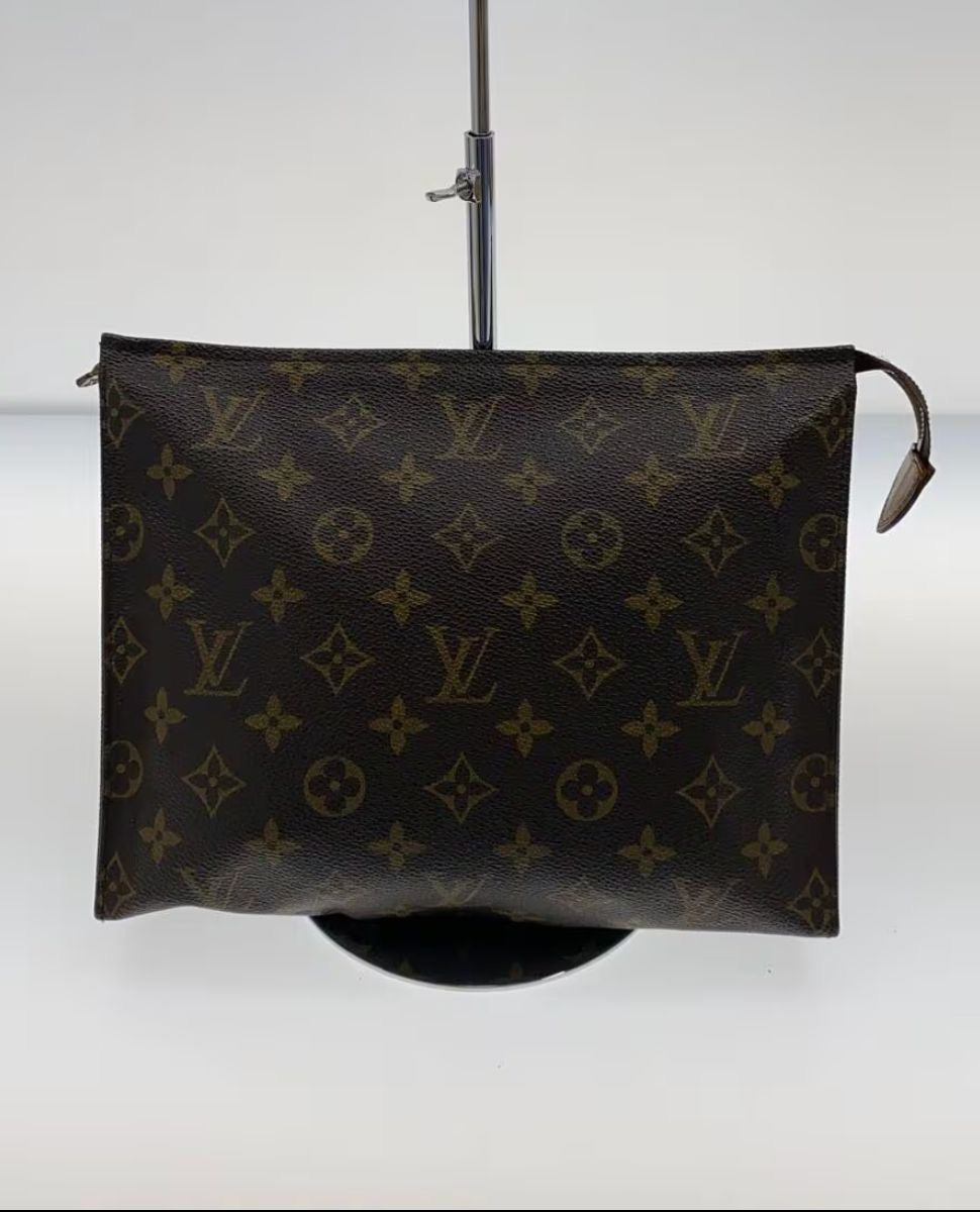Louis Vuitton Cosmetics Clutch 26