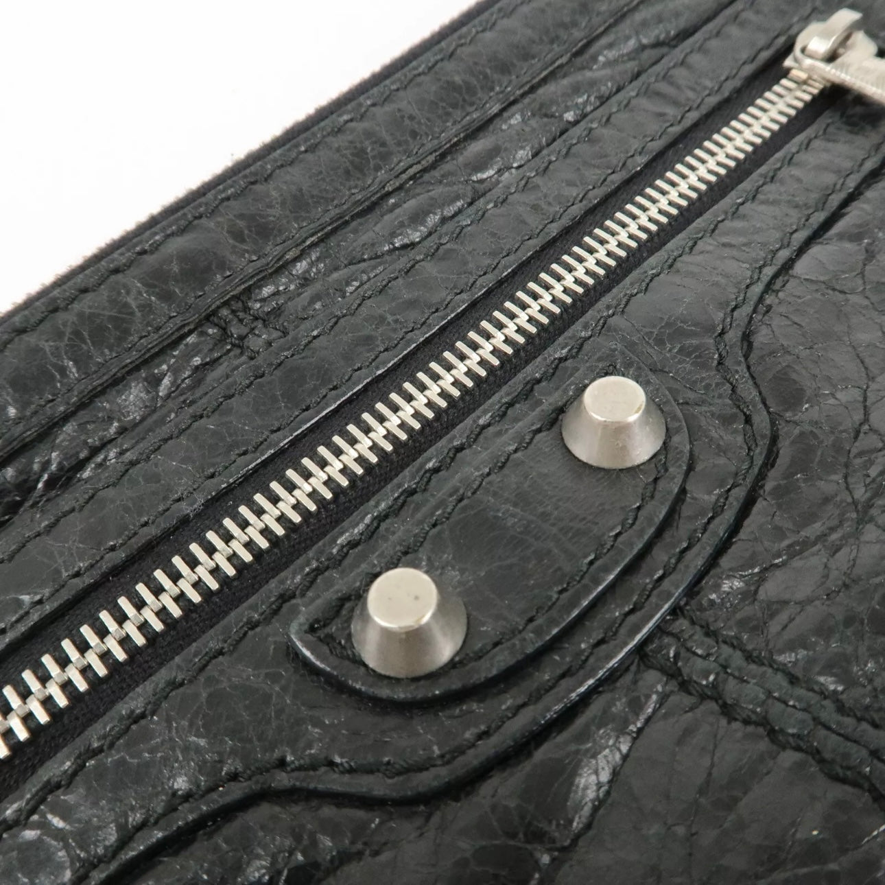 Baleciaga Leather Classic Clip M Clutch Bag