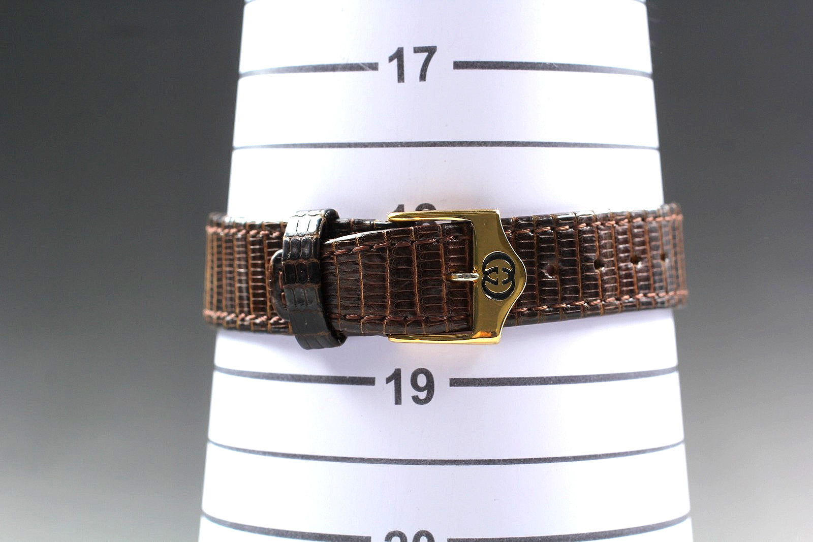 Gucci 2000M Watch - Ivory, Leather