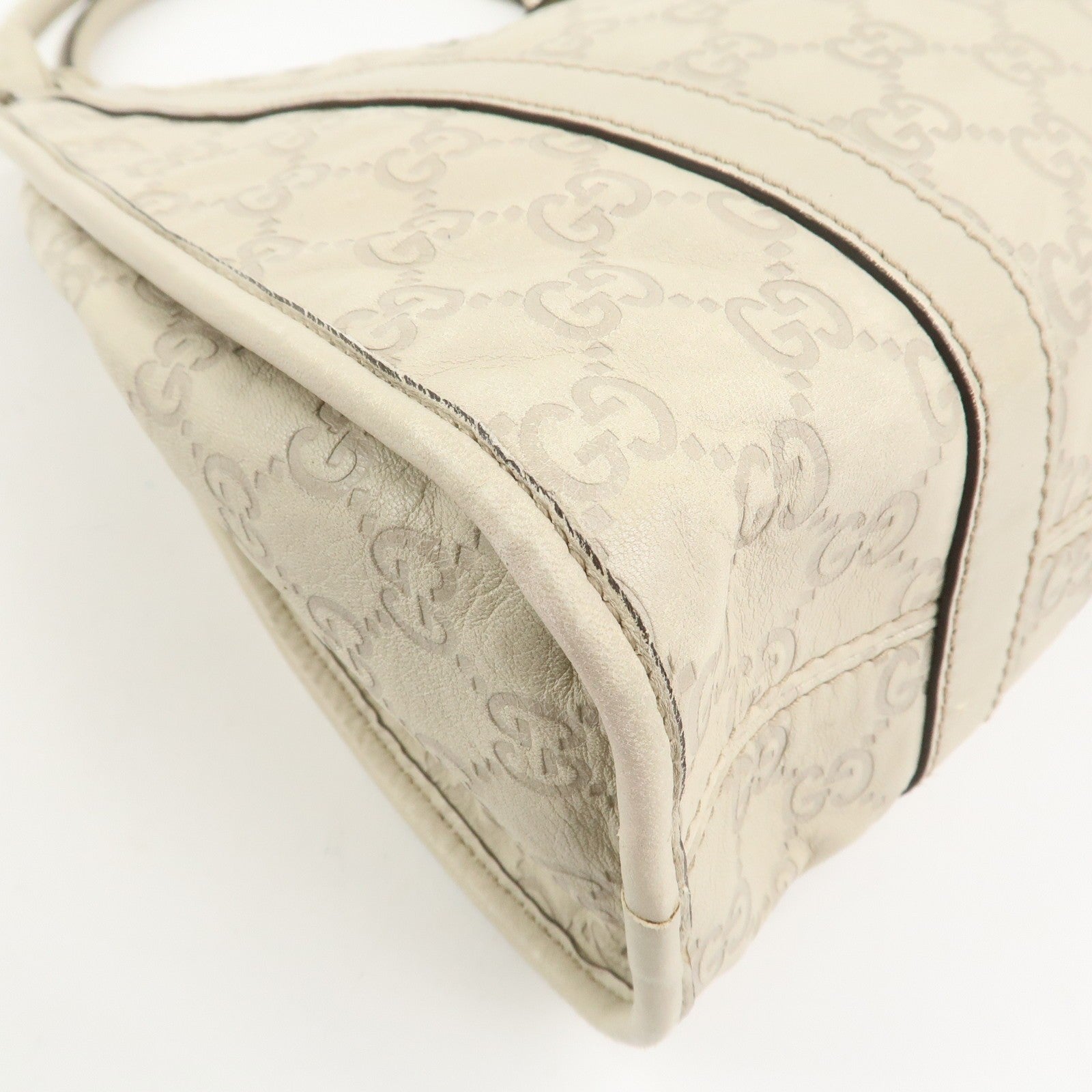 Gucci Guccissima Shoulder Hand Bag - Ivory, Leather 