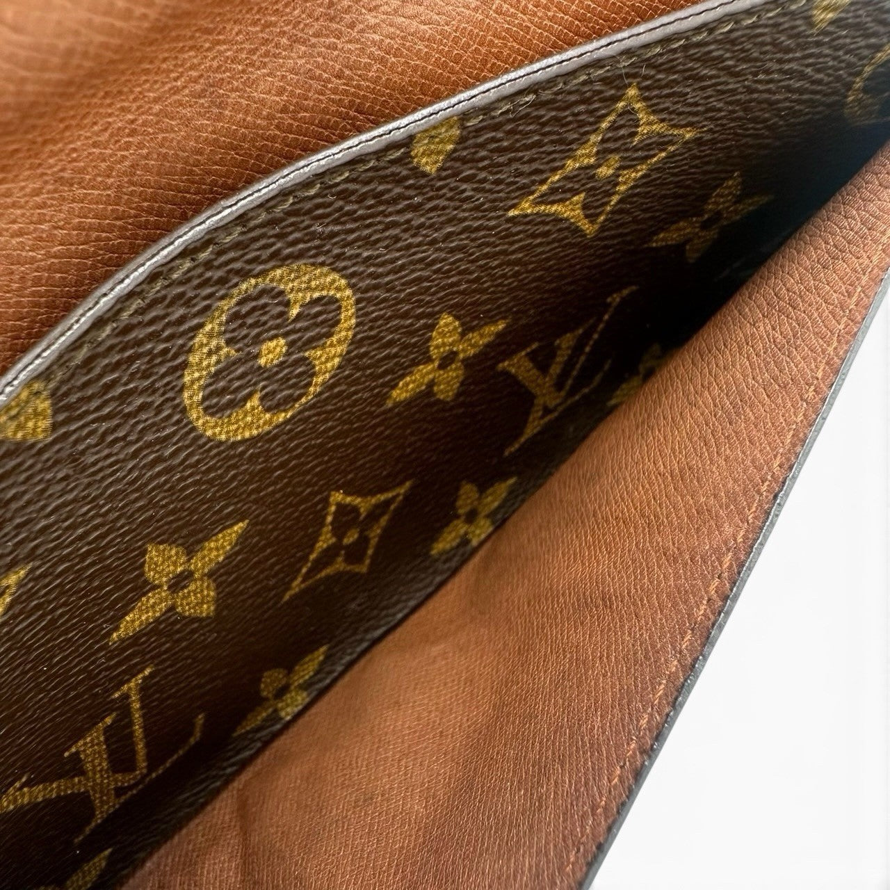 Louis Vuitton Monogram Bi-fold Long Wallet - Brown, Leather