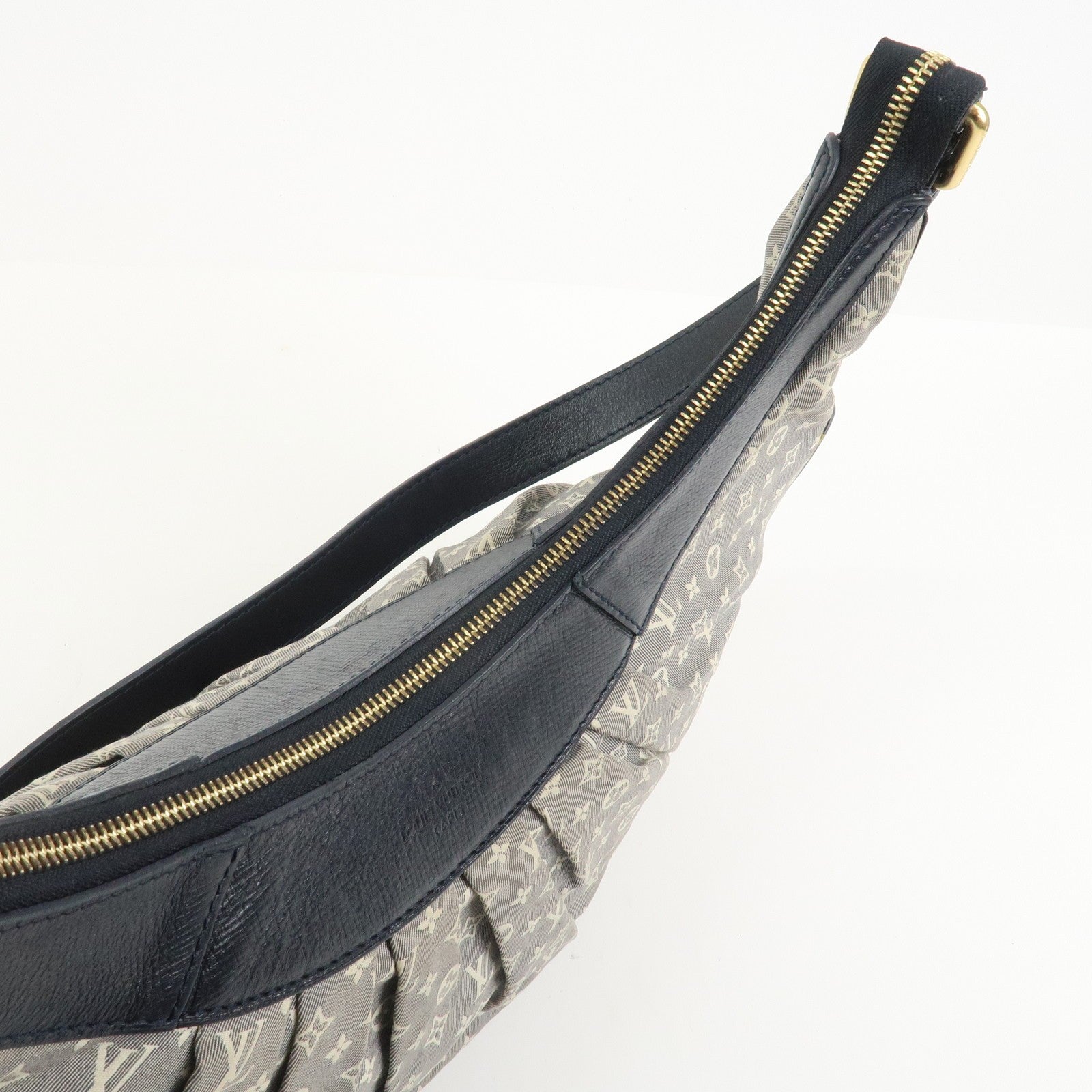 Louis Vuitton Shoulder Bag - Ancre, Monogram Idylle Canvas