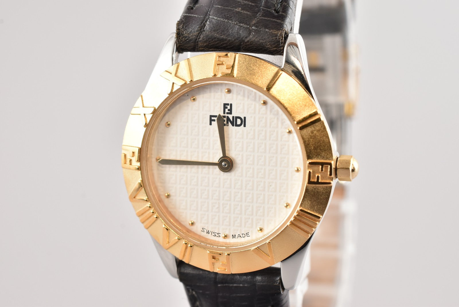 Fendi 2000L Wristwatch - White, Gold, Leather