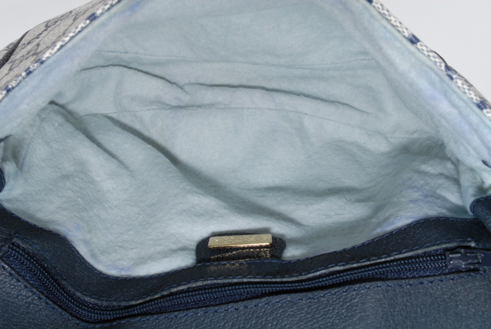 Gucci GG Supreme Shoulder Bag - Navy Blue, Canvas