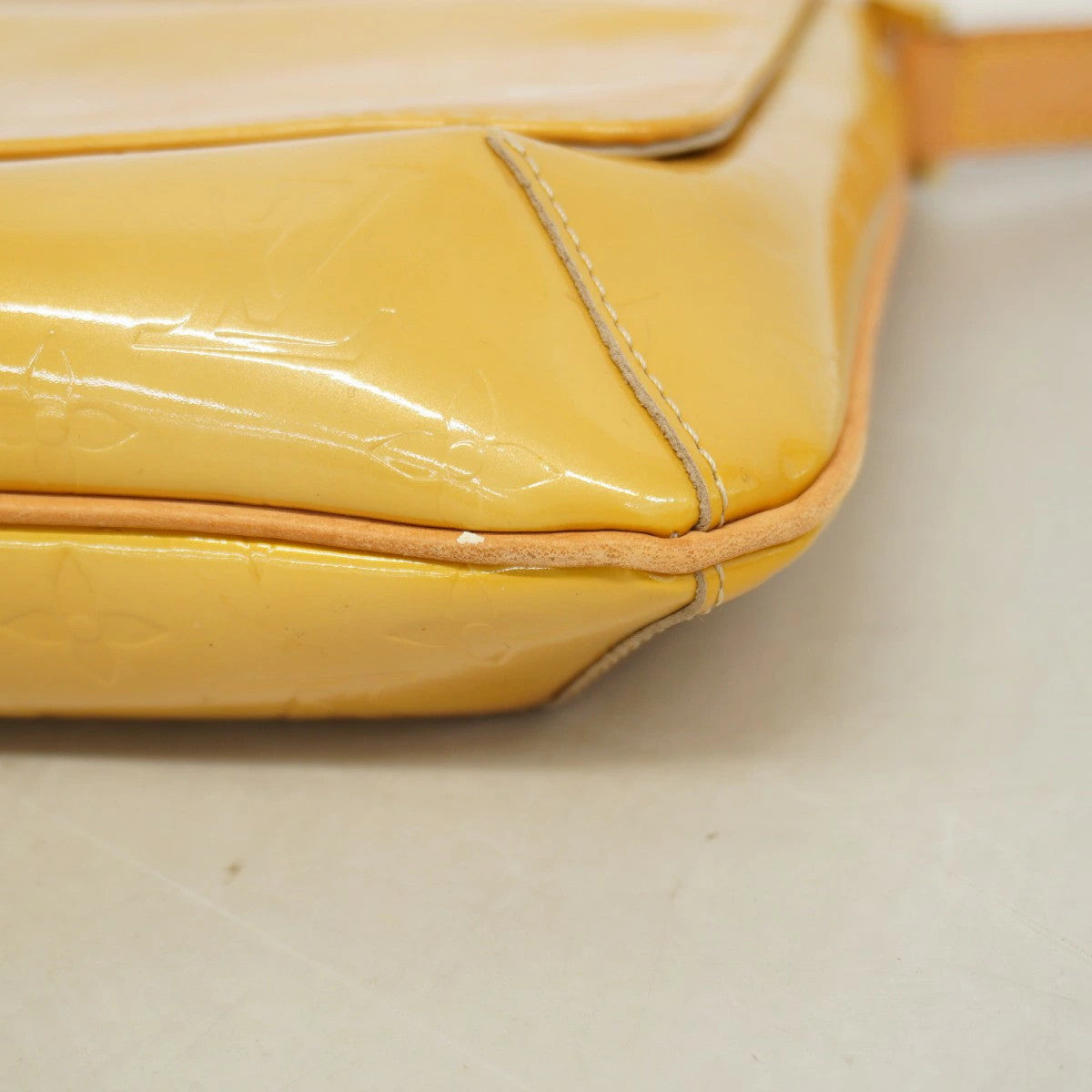 Louis Vuitton Monogram Vernis Thompson Street Bag - Gris, Patent Leather