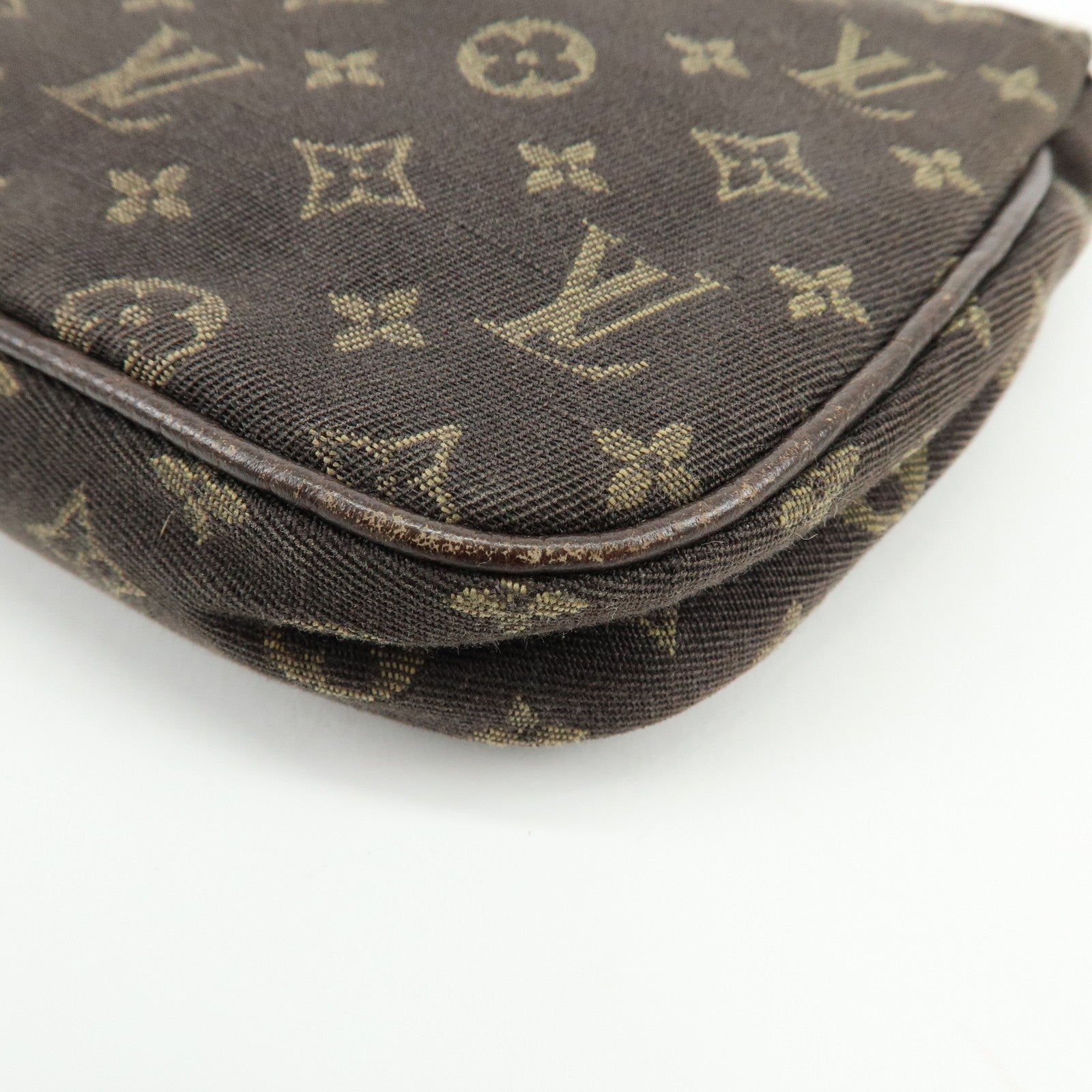 Louis Vuitton Monogram Mini Lin Pouch - Ebene, Canvas