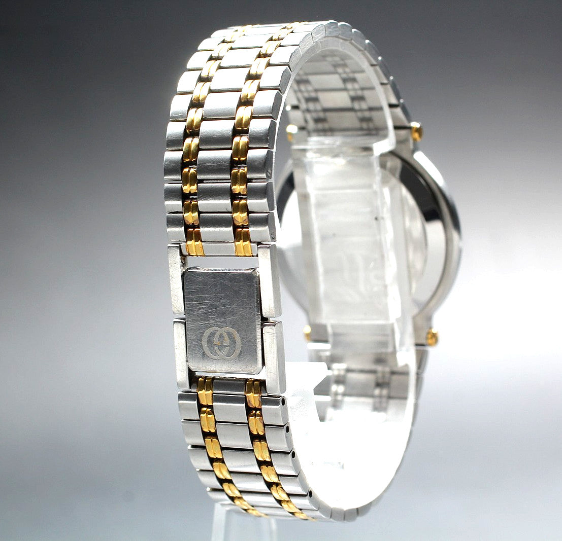 Gucci 9000M Wristwatch - Ivory, Stainless Steel