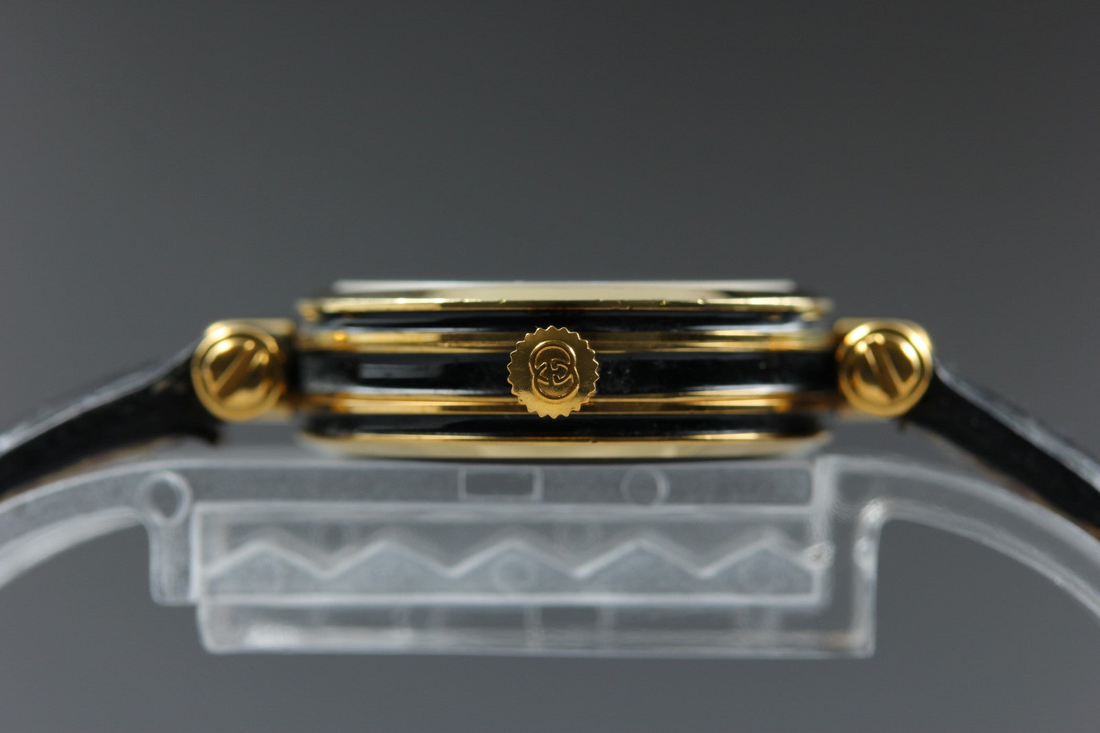 Gucci 2000L Wristwatch - Black and Gold, Leather and Stainless Steel