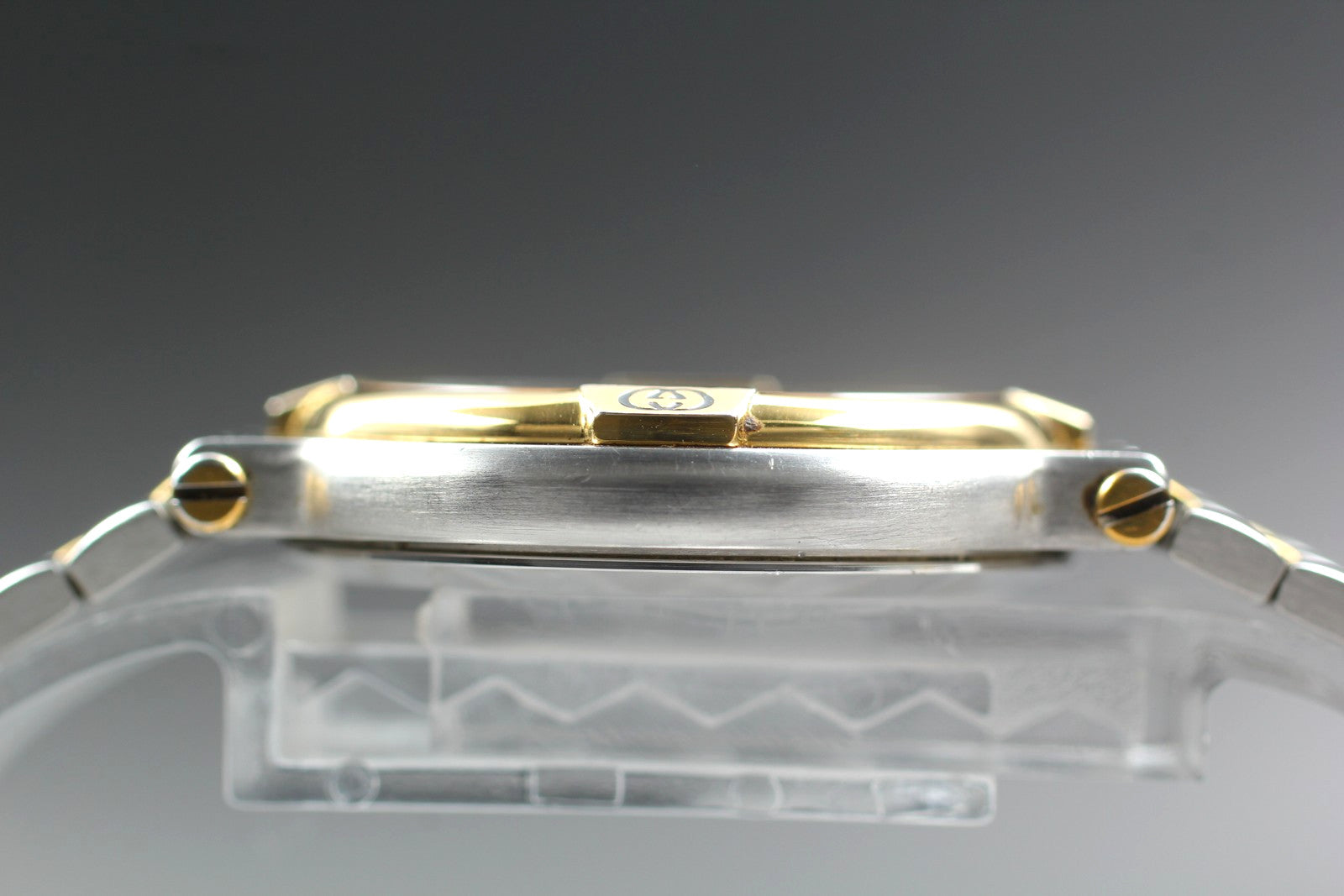 Gucci 9000M Wristwatch - Ivory, Stainless Steel