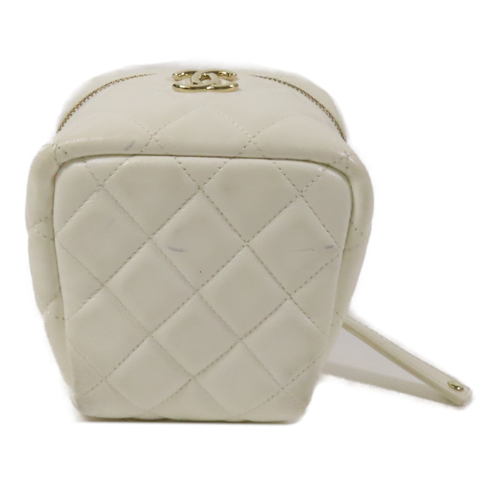 CHANEL Kinsaku Handbag - White, Cowhide Leather
