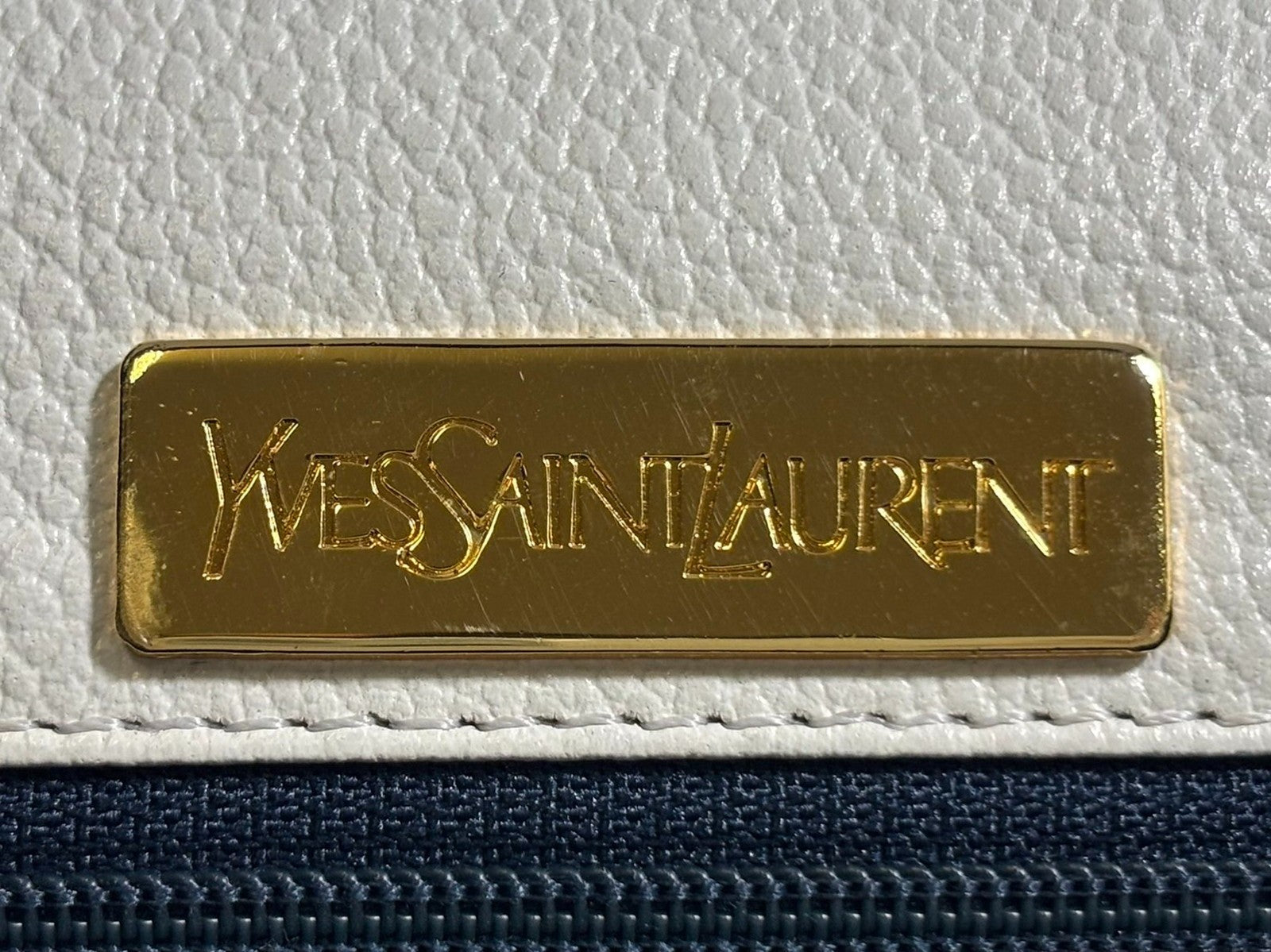 Saint Laurent Yves Saint Laurent Clutch - White, Leather