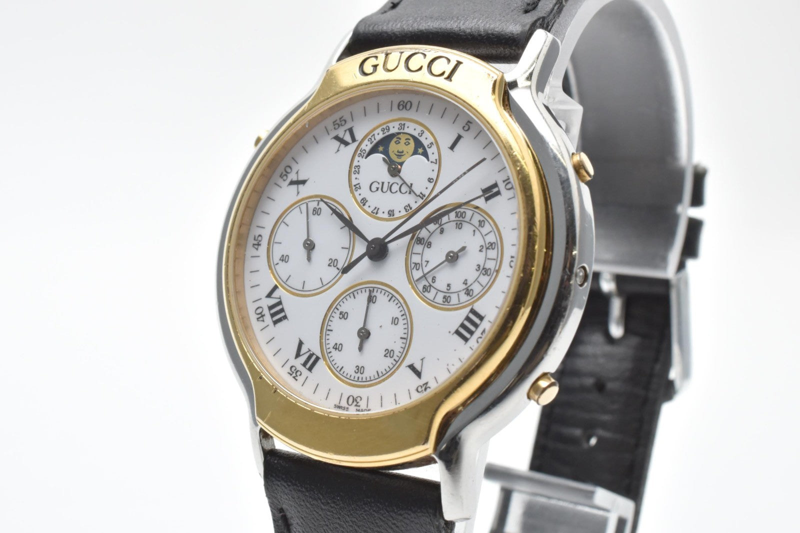 Gucci 8300 Watch - White, Stainless Steel 