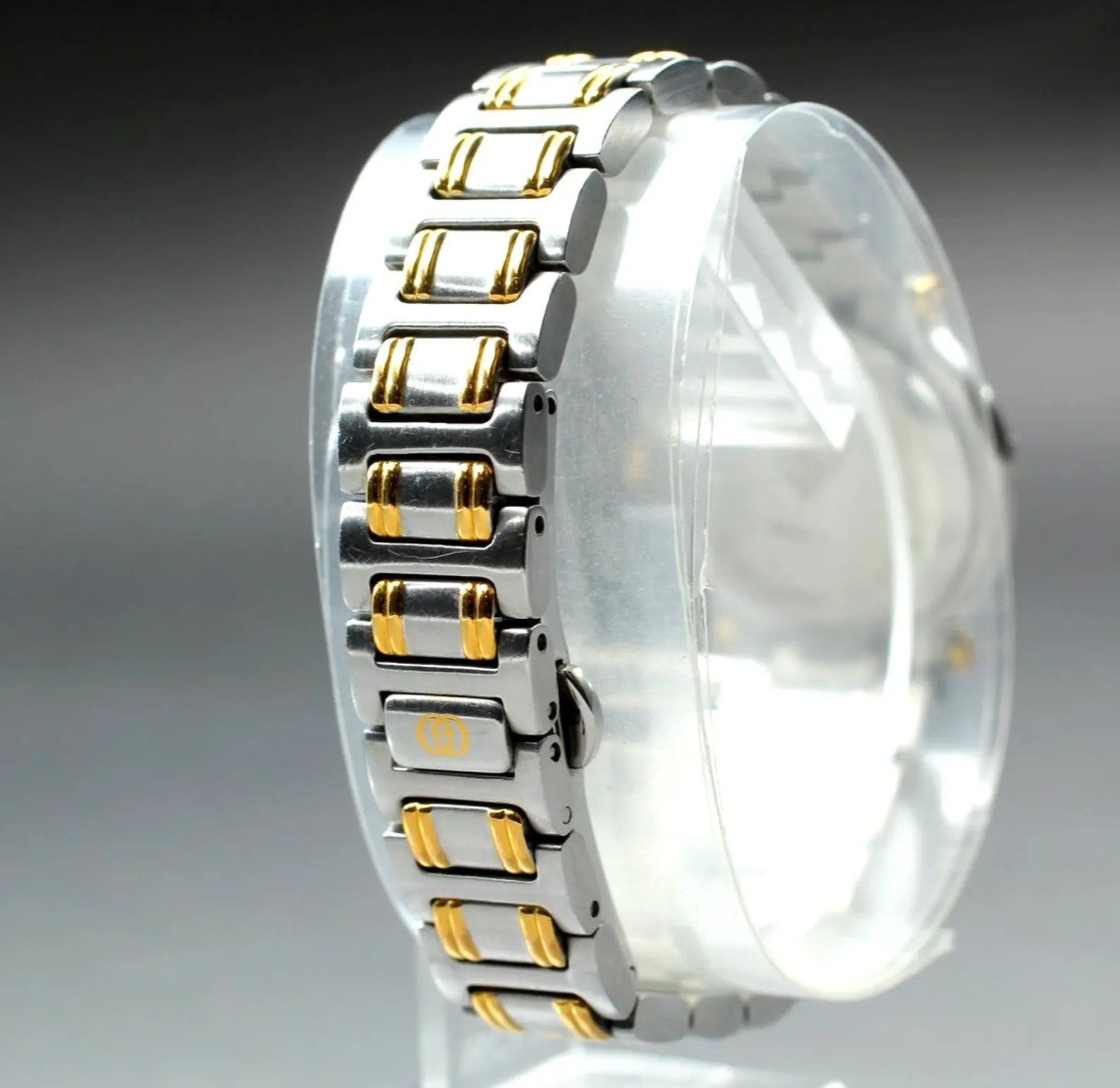 Gucci 9000L Wristwatch - Gold, Stainless Steel 