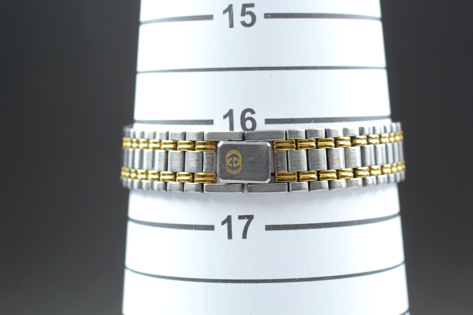 Gucci 9000L Watch - White, Stainless Steel