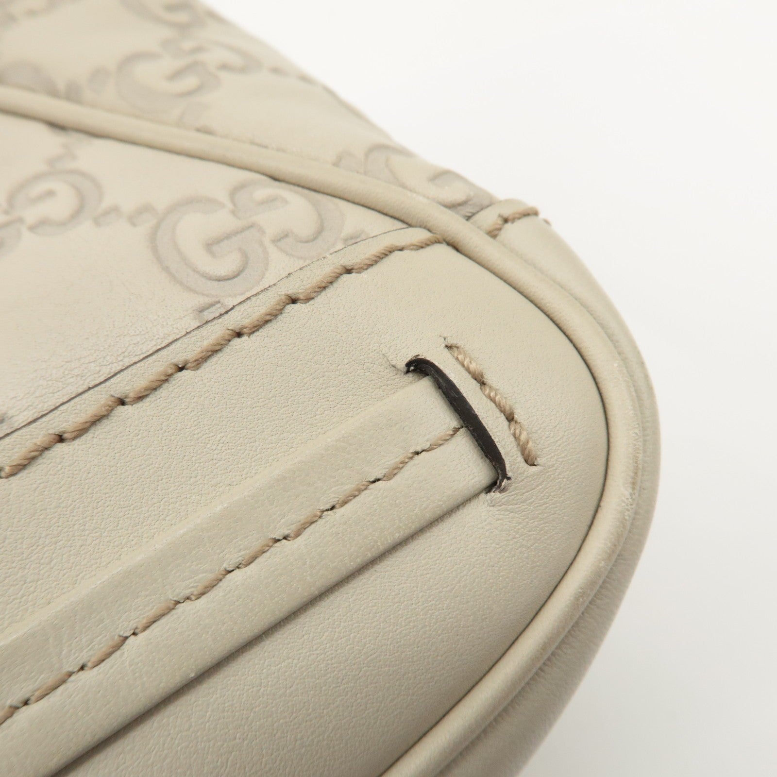Gucci Hand Bag - Ivory, Leather