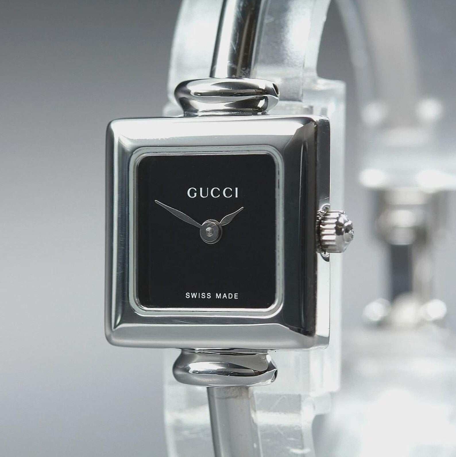 Gucci 1900L Watch - Black and Silver, Stainless Steel