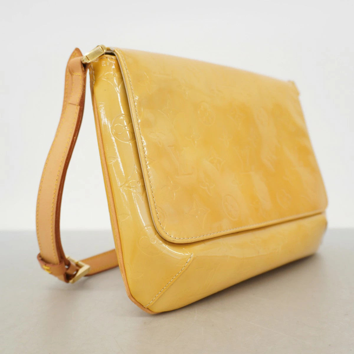Louis Vuitton Monogram Vernis Thompson Street Bag - Gris, Patent Leather