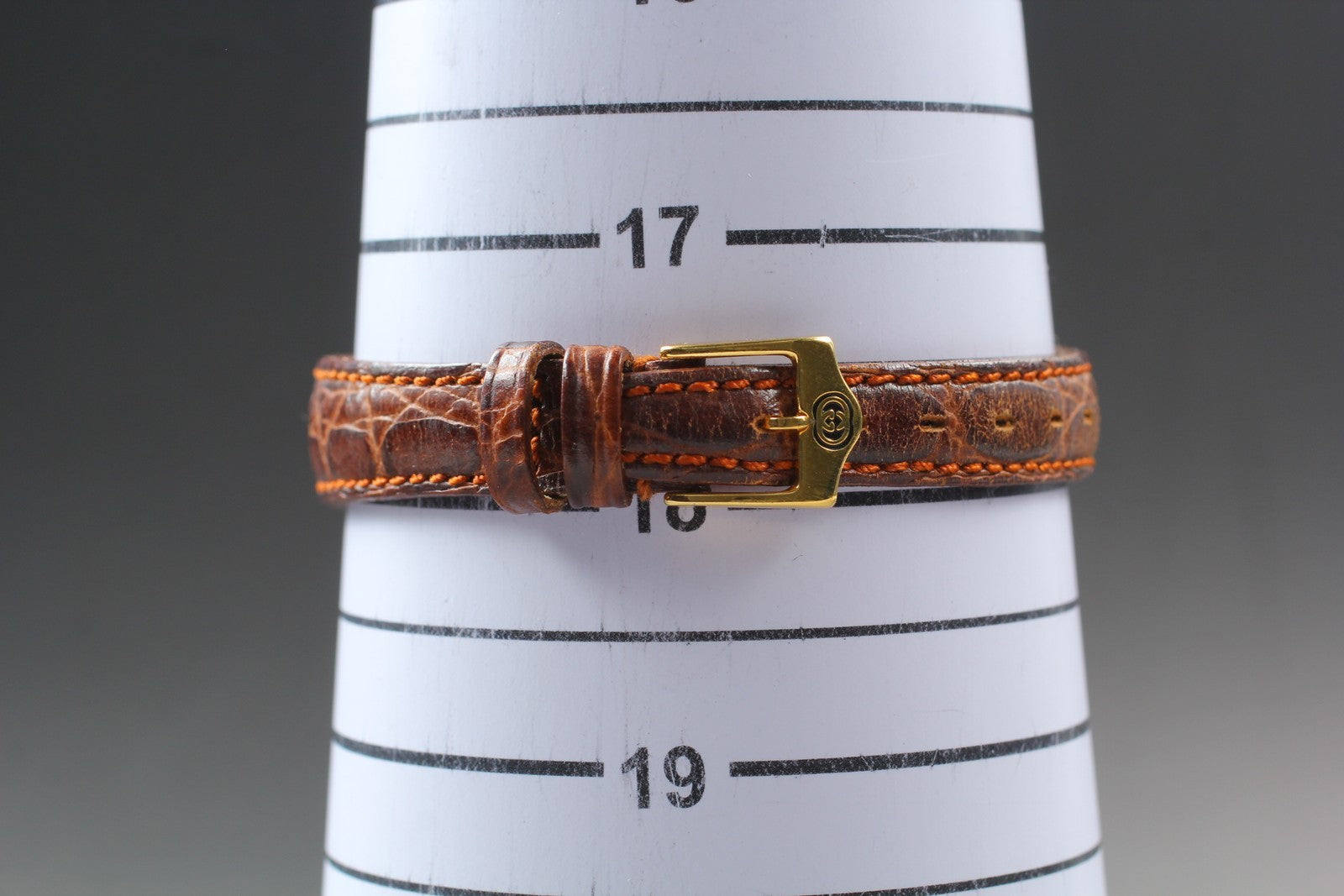 Gucci 5400L Wristwatch - White, Stainless Steel