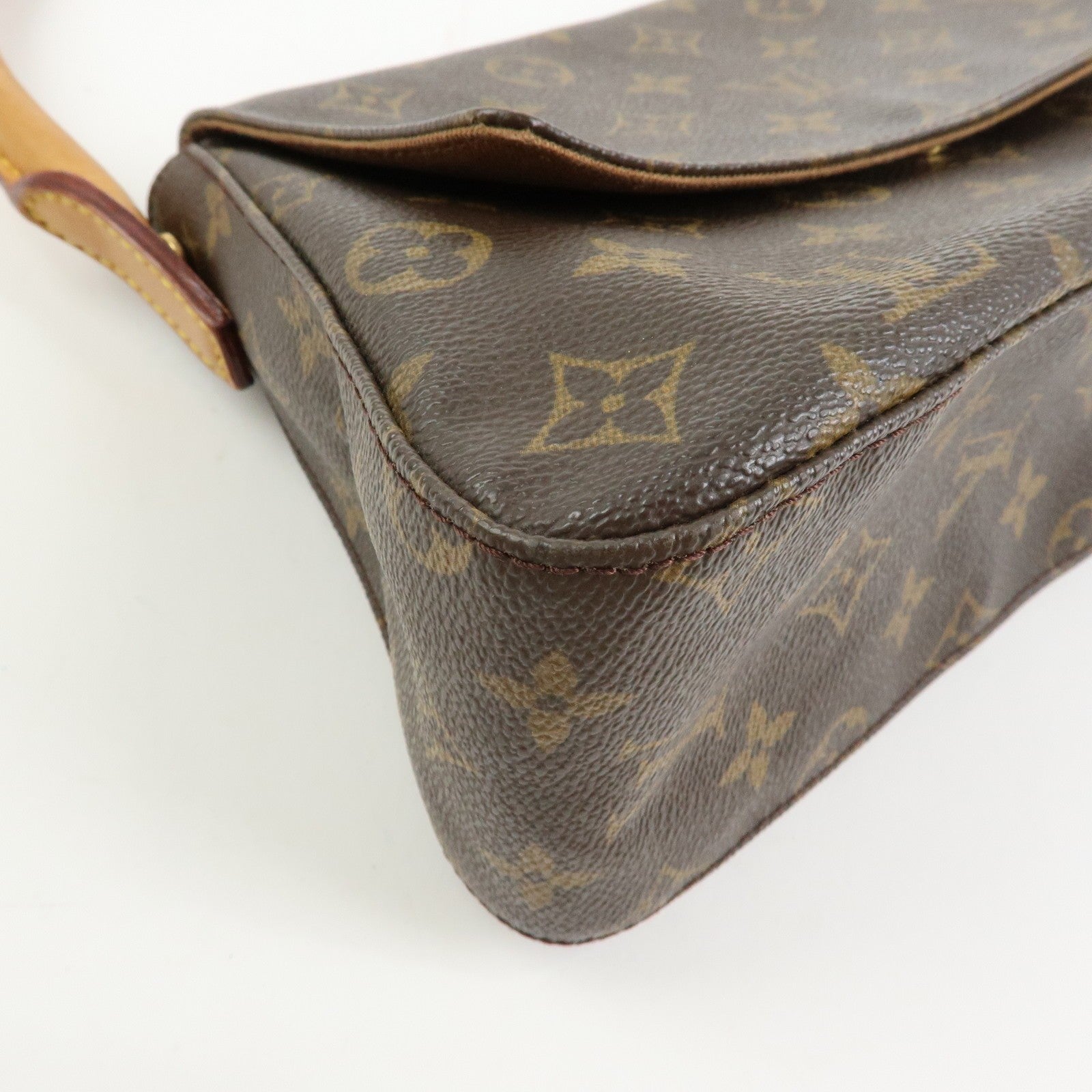Louis Vuitton Mini Looping Shoulder Bag - Brown, Monogram Canvas- סופר מבוקש!