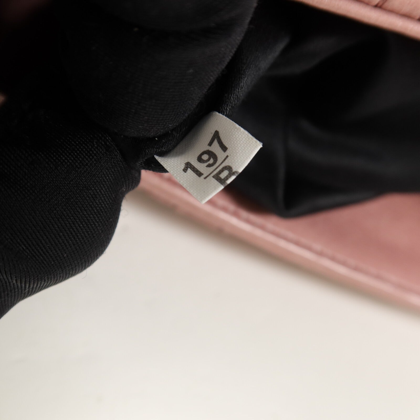 Miu Miu SHW Shoulder Bag - Pink, Calfskin Leather