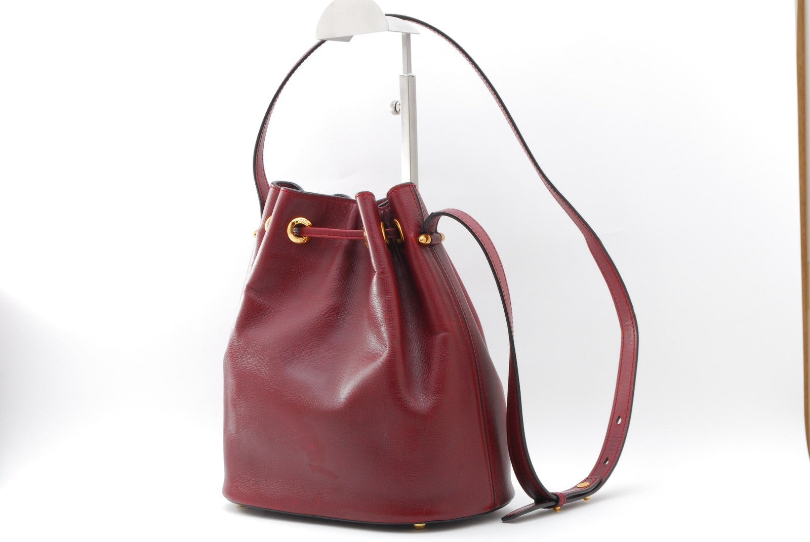Cartier Must de Cartier Drawstring Shoulder Bag - Red, Leather