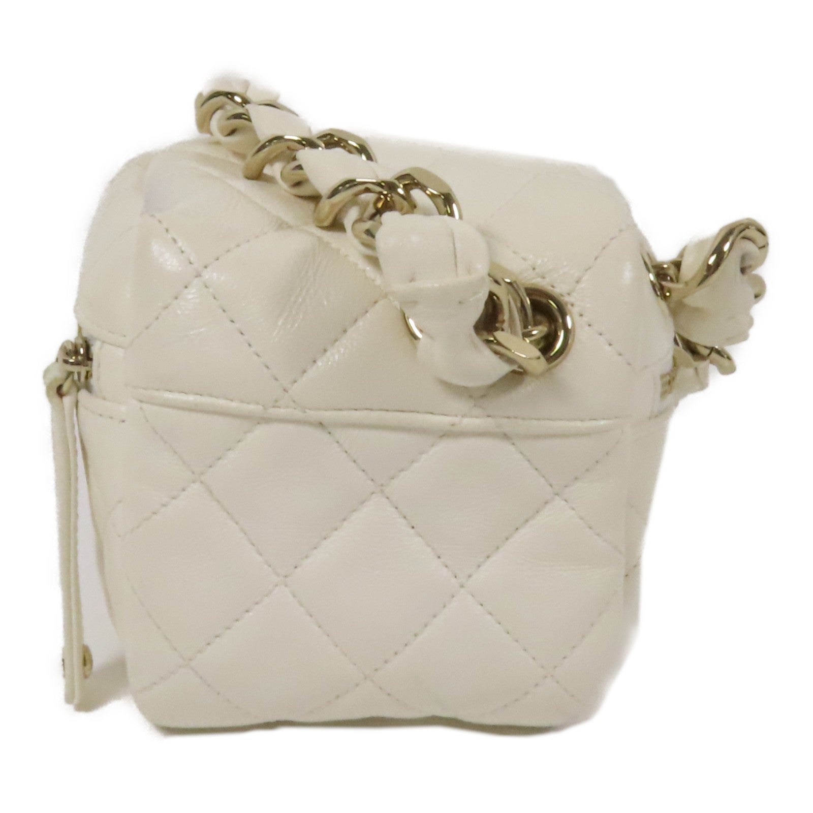 CHANEL Kinsaku Handbag - White, Cowhide Leather