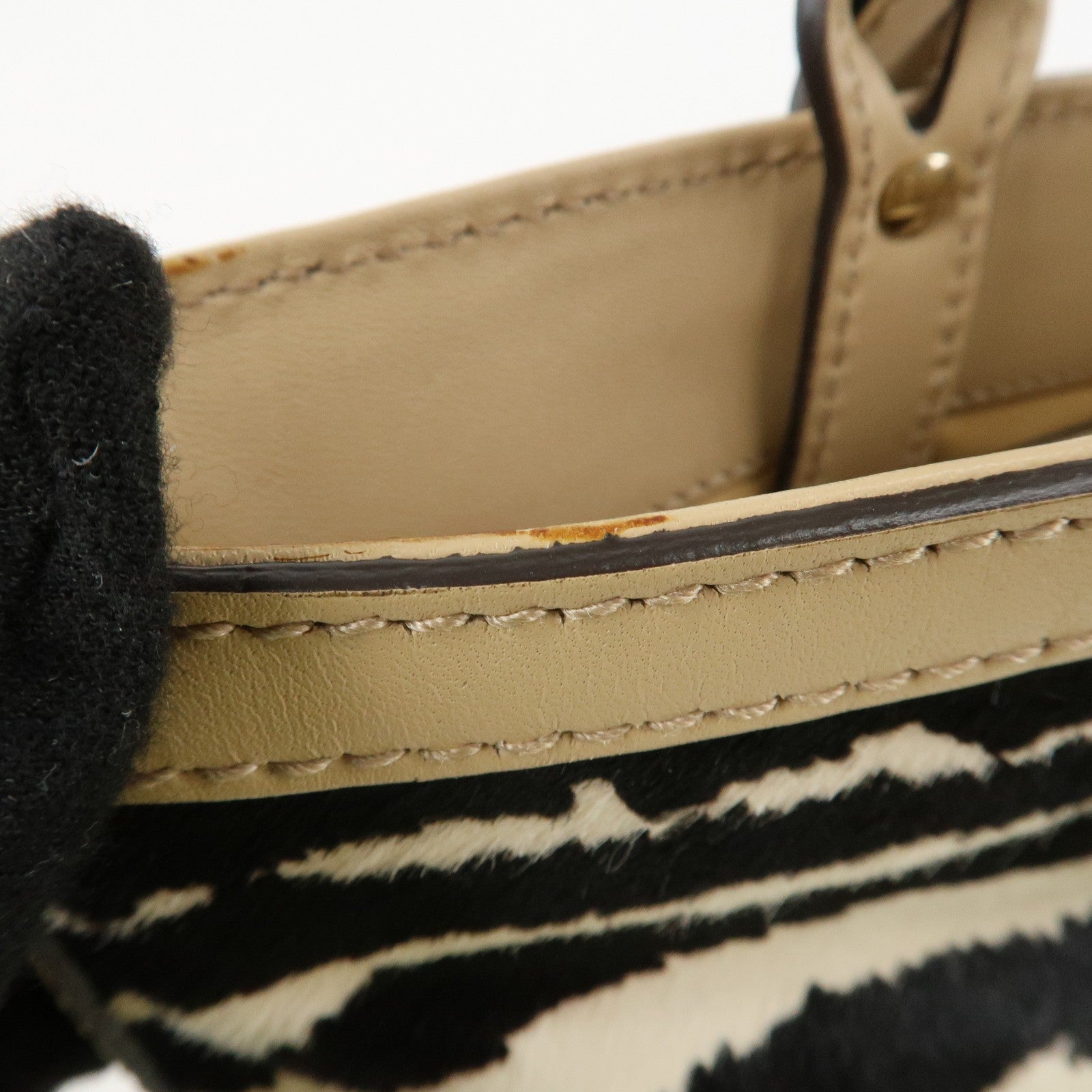 Gucci Tote Bag - Beige, Black, Haraco Leather