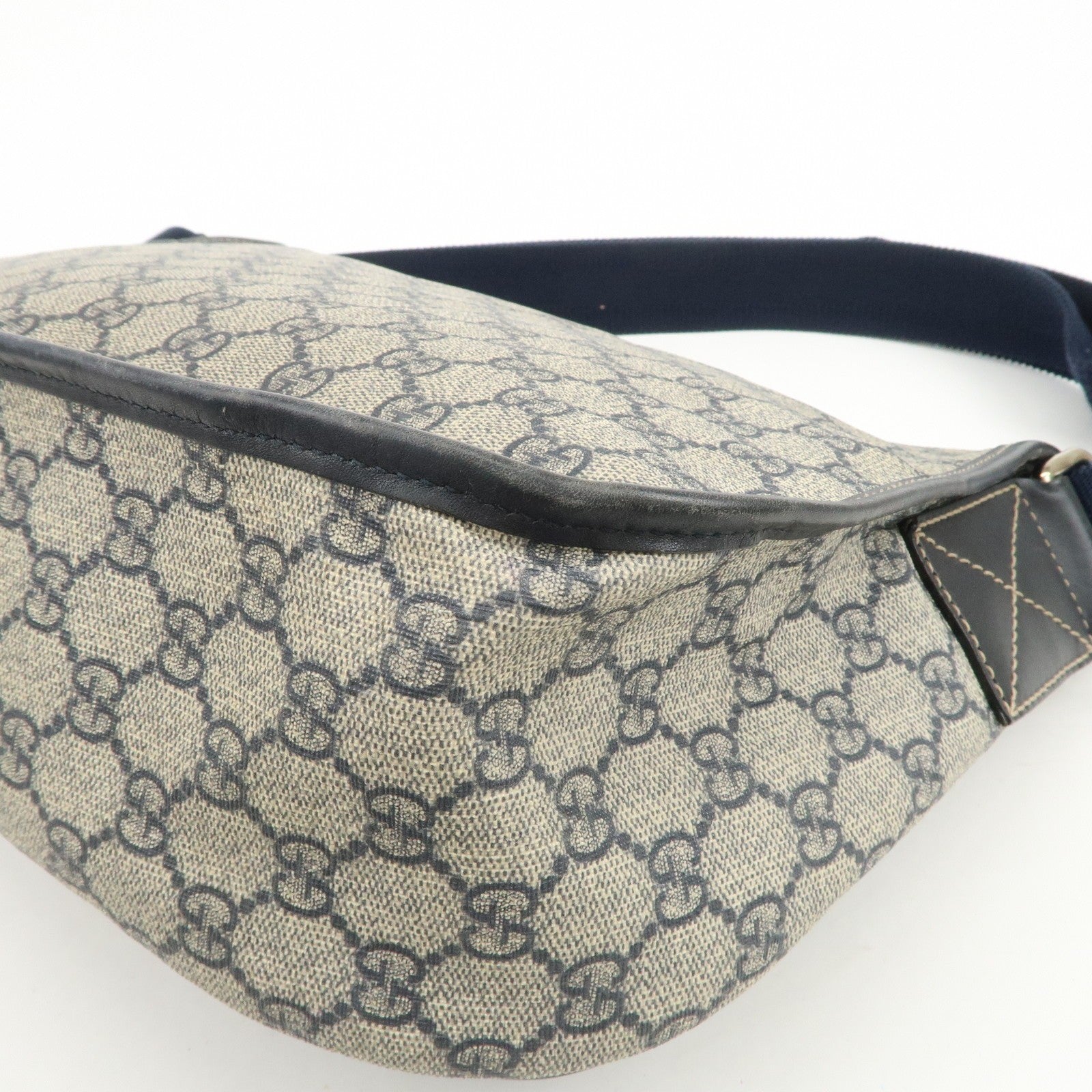Gucci Shoulder Bag - Beige Navy, GG Supreme