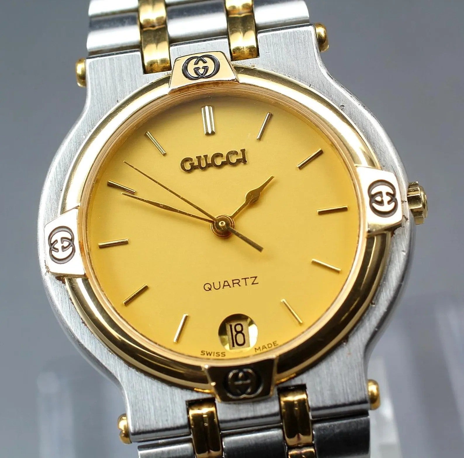Gucci 9000M Watch - Gold, Stainless Steel