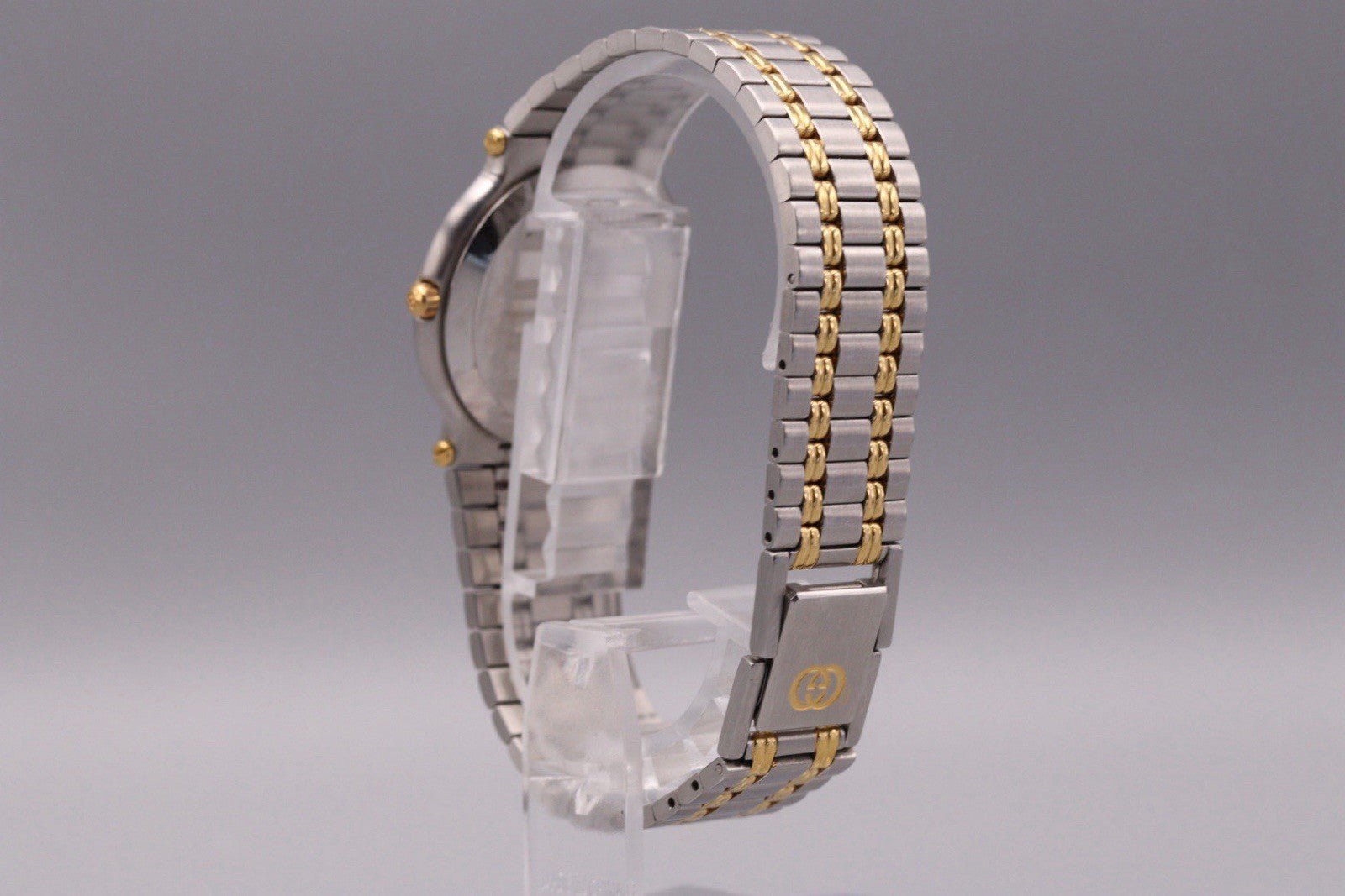 Gucci 9000M Wristwatch - Gold, Silver, Stainless Steel