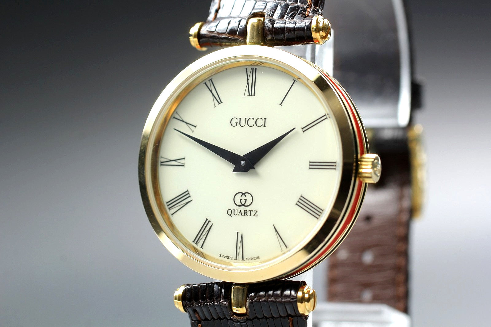 Gucci 2000M Watch - Gold, Stainless Steel