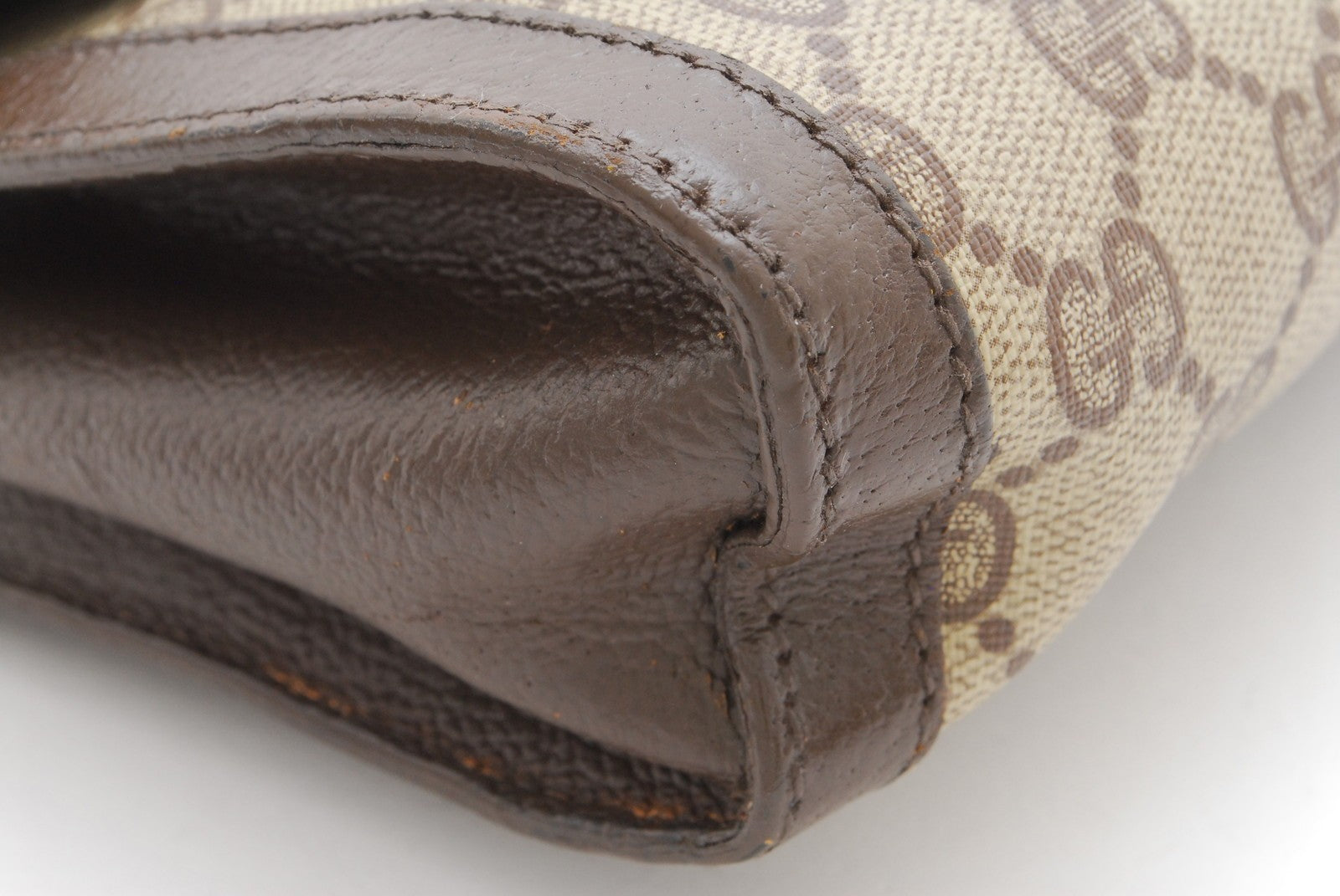 Gucci Sherry Clutch Bag - Beige, PVC Leather