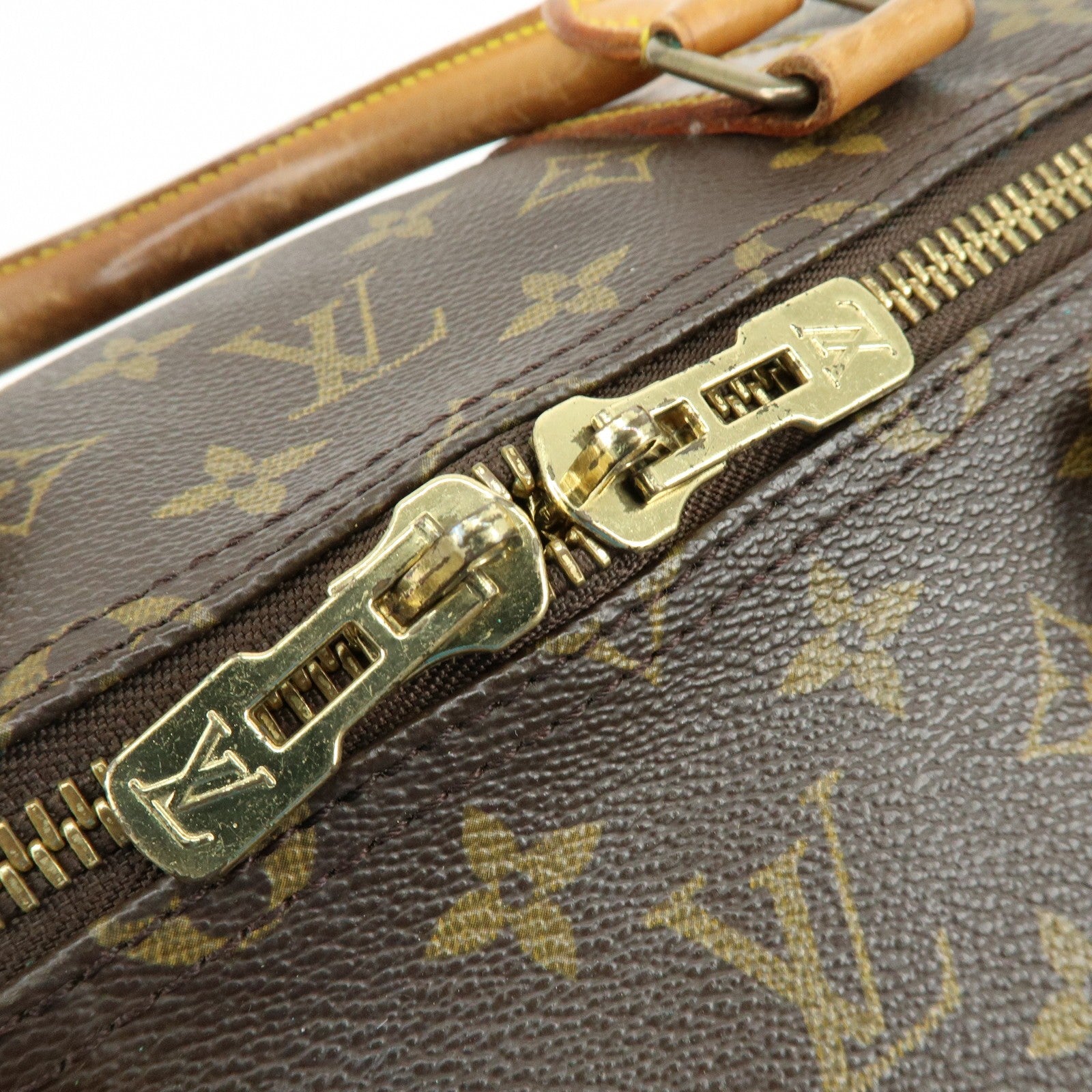 Louis Vuitton Keepall 55 Boston Bag - Monogram, Leather