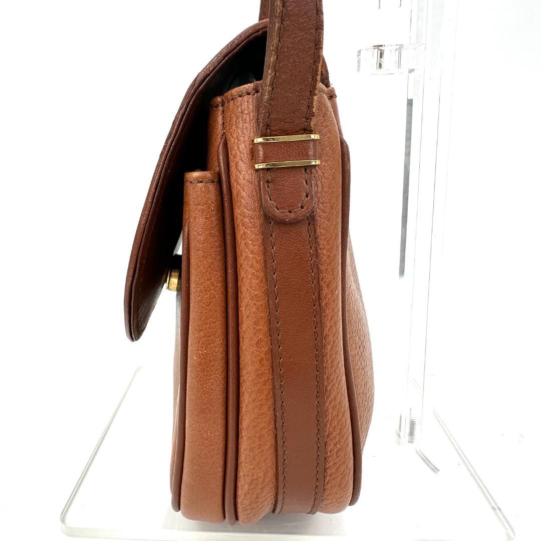 Burberry Vintage Shoulder Bag - Black, Leather