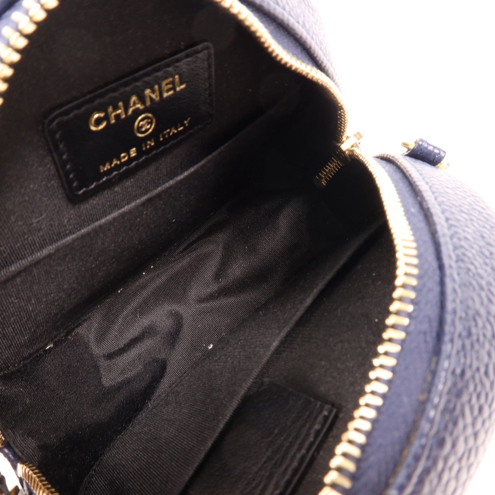 Chanel CC GHW Filigree Round Chain Shoulder Bag - Navy/Black, Calfskin Leather
