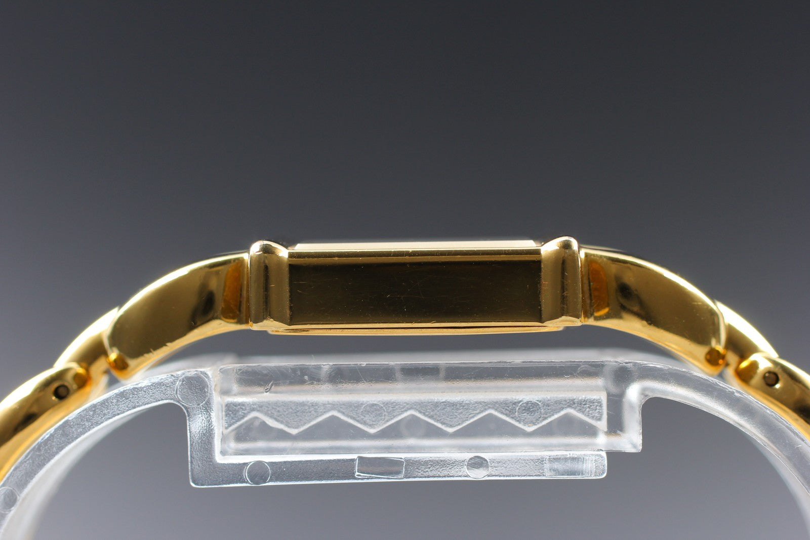 Gucci 1800L.2 Wristwatch - Gold, Stainless Steel, Leather