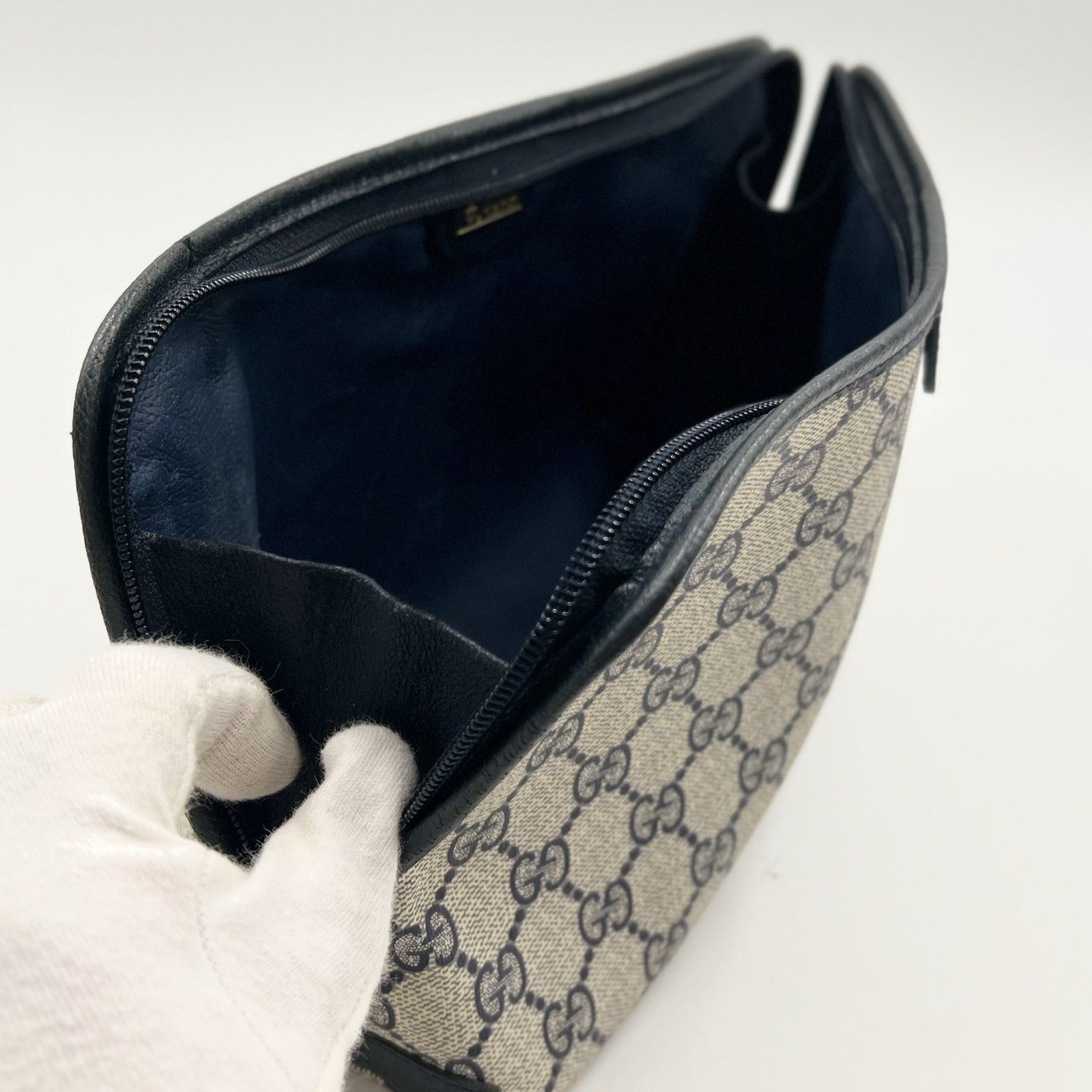 Gucci GG Supreme Clutch - Gold Navy, PVC Leather