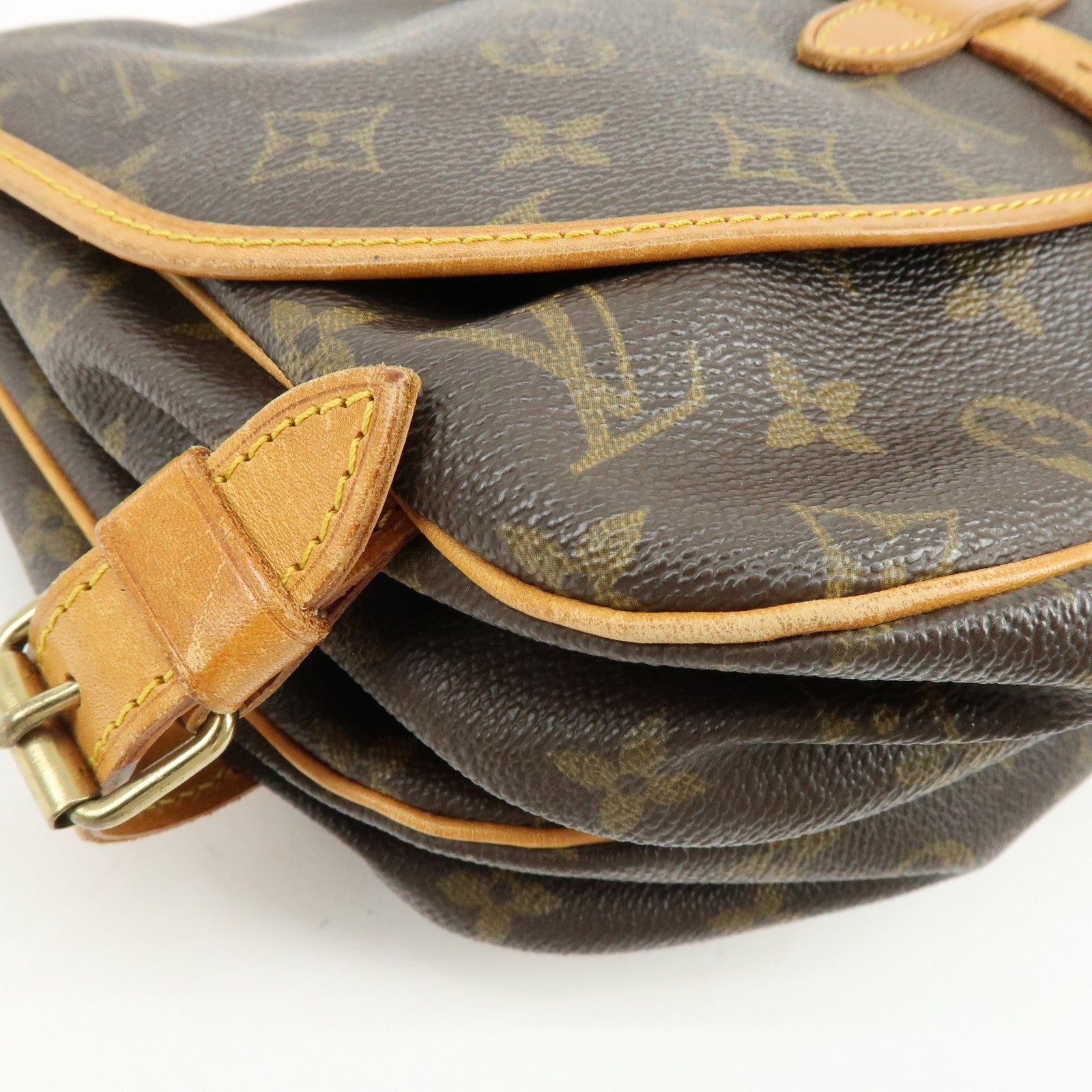 Louis Vuitton Monogram Saumur 30 Canvas Shoulder Bag Brown