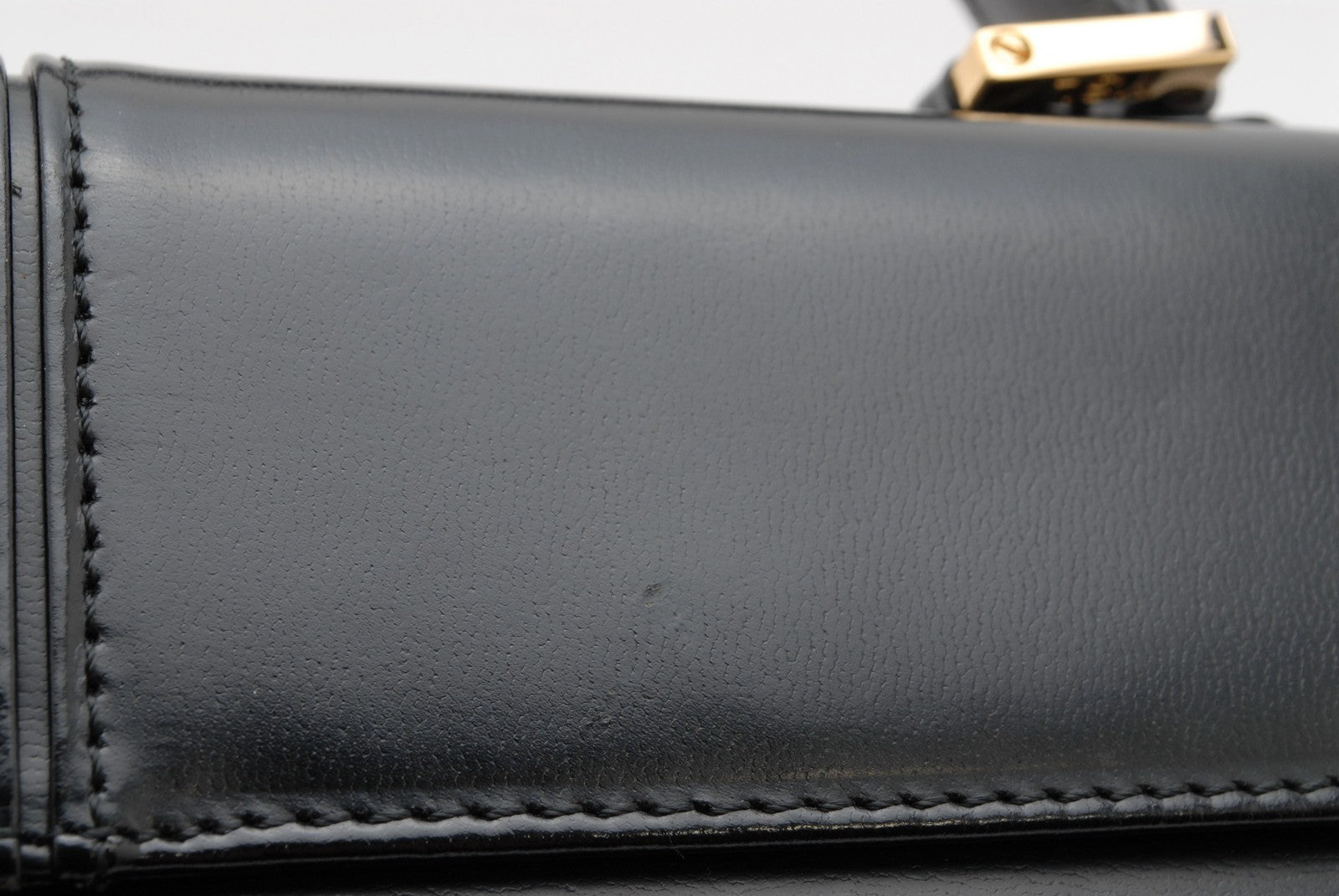 Saint Laurent Yves Saint Laurent Tote Hand Bag - Black, Leather