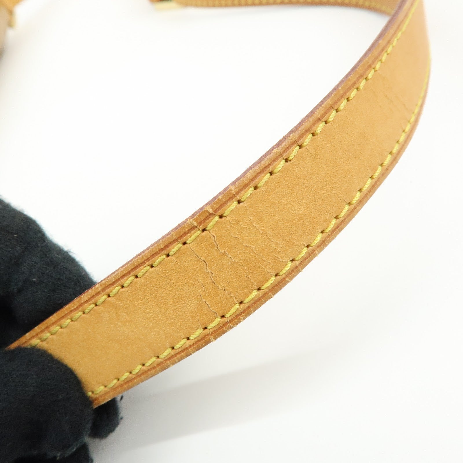 Louis Vuitton Shoulder Bag - Noisette, Vernis Leather