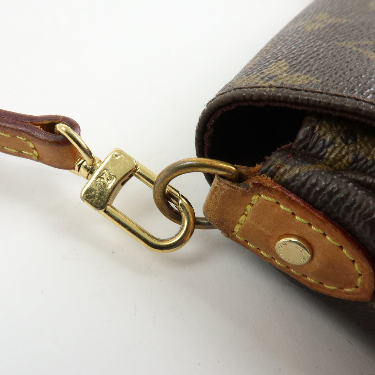 Louis Vuitton Favorite 2Way Shoulder Bag - Brown, Monogram Canvas- קשה להשגה!