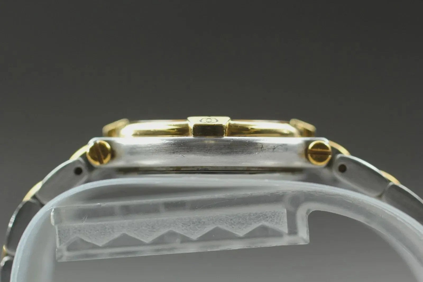 Gucci 9000L Wristwatch - Gold, Stainless Steel