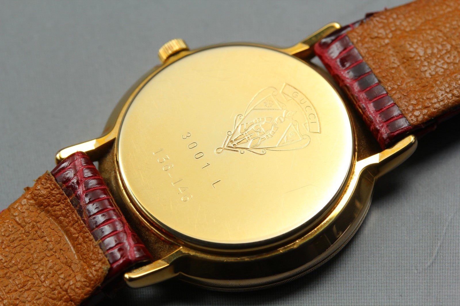 Gucci 3001L Watch - Gold, Stainless Steel