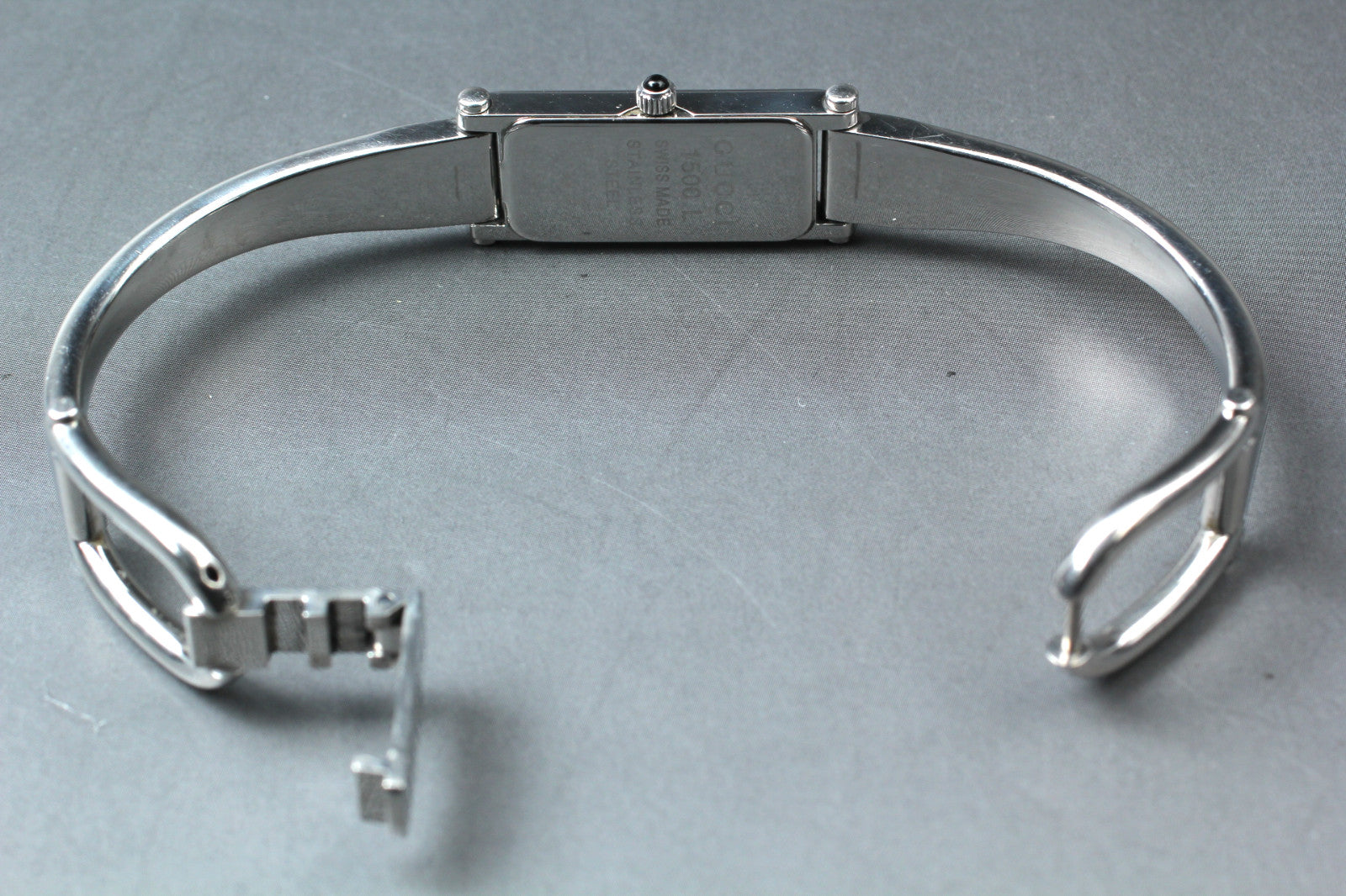 Gucci 1500L Watch - Silver, Stainless Steel