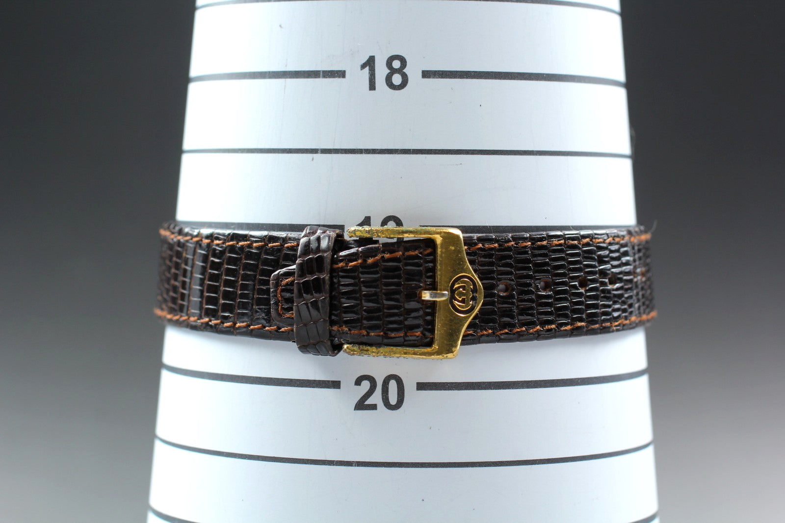 Gucci 2000M Watch - Gold, Stainless Steel