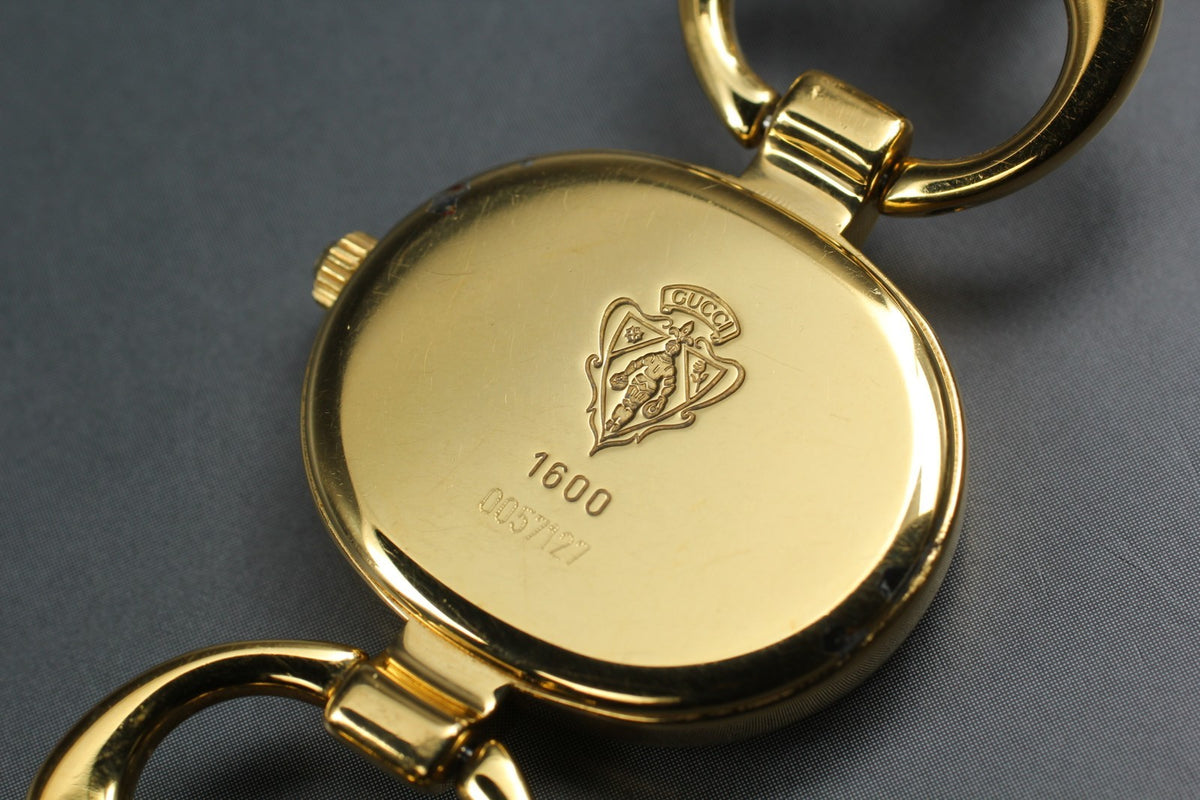 Gucci 1600 Wristwatch - Gold, Stainless Steel