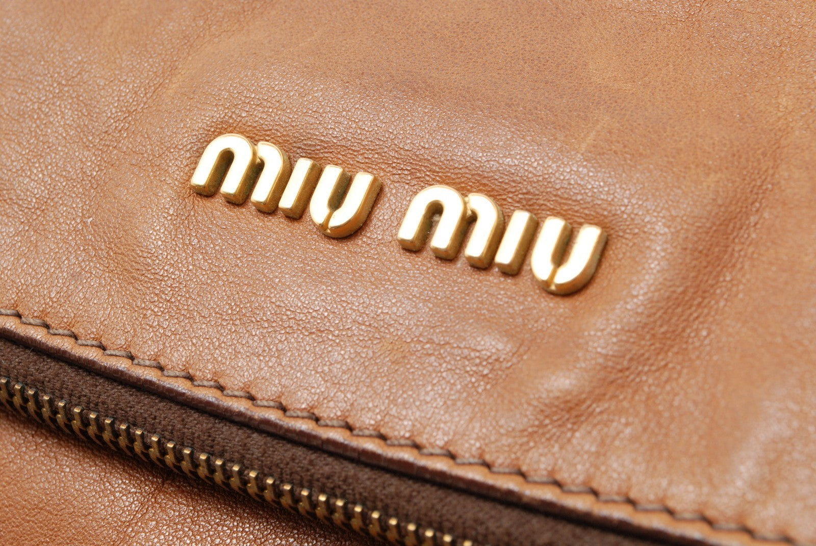 Miu Miu Miu Vitello Handbag - Brown, Leather