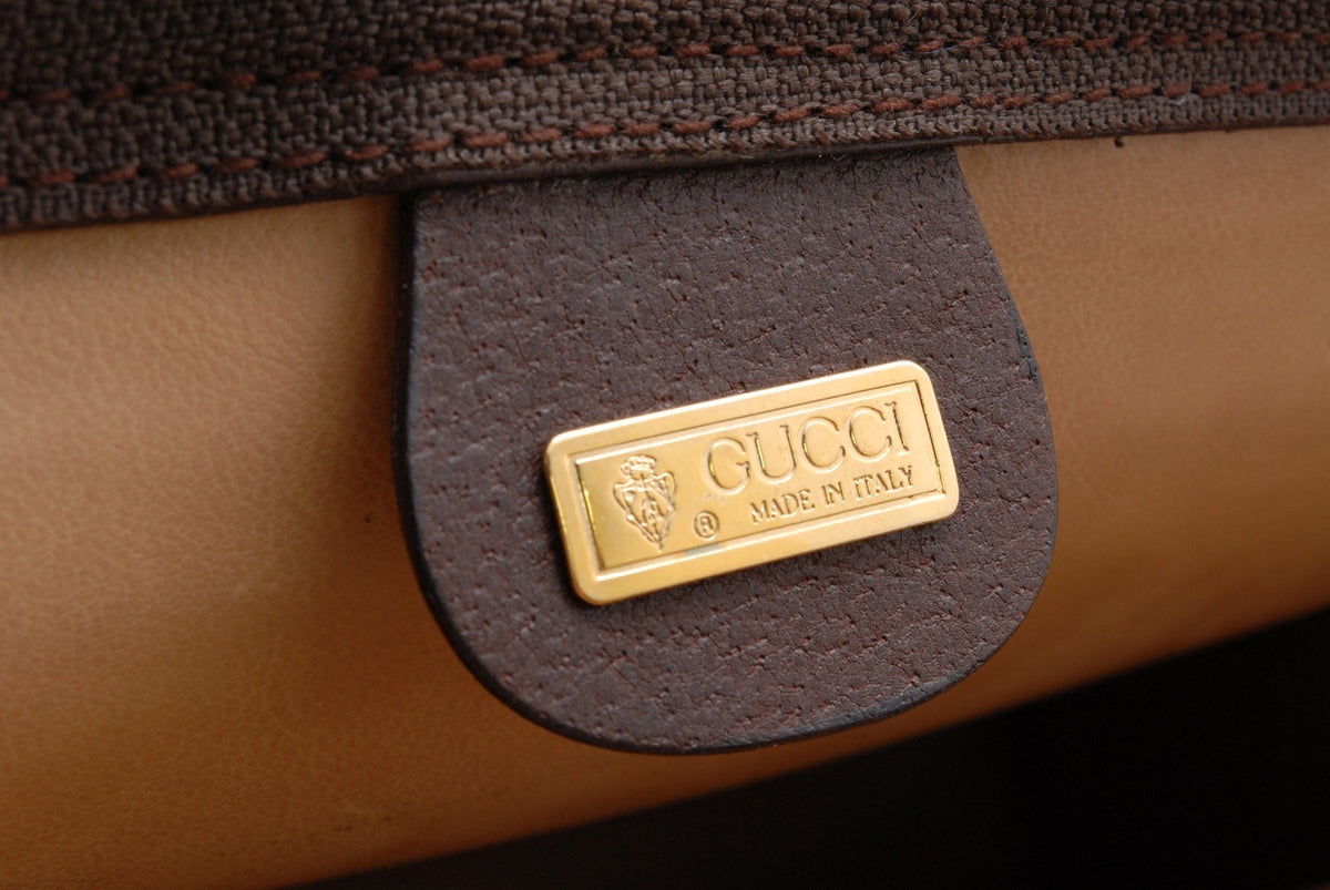Gucci GG Supreme Clutch Hand Bag - Beige Brown, PVC Leather
