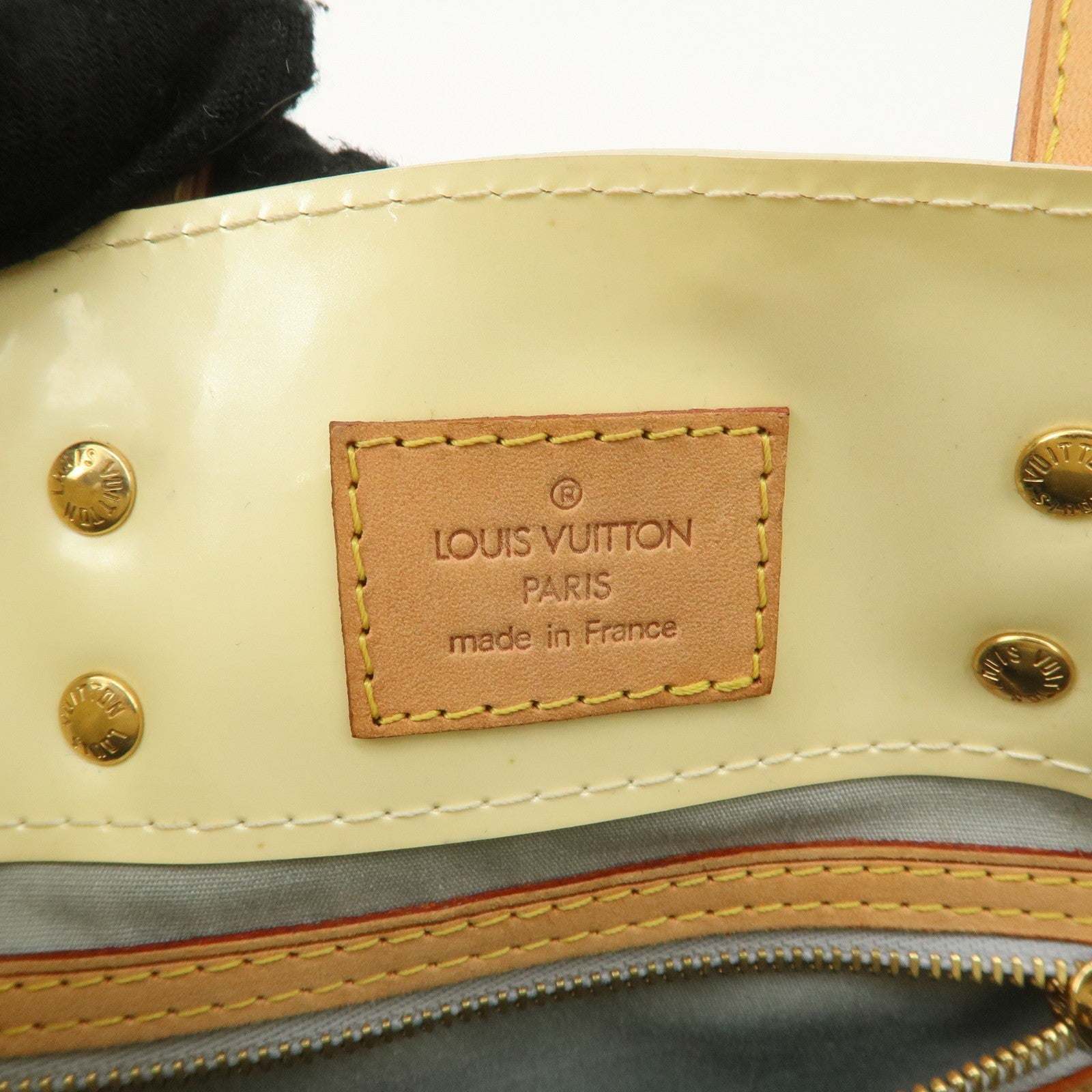Louis Vuitton Monogram Perle Vernis Lead PM Hand Bag