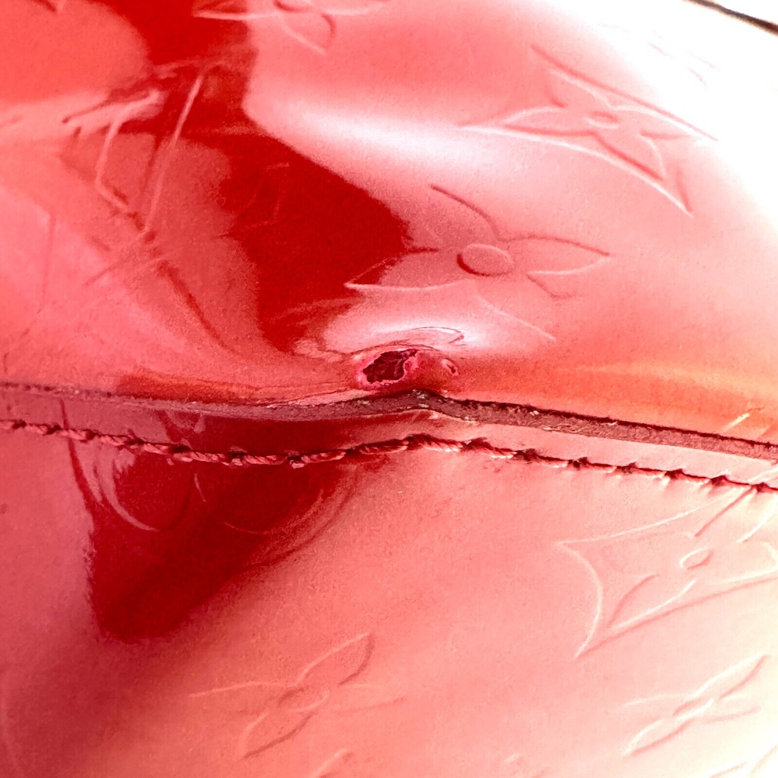 Louis Vuitton Monogram Hand Bag - Red Vernis